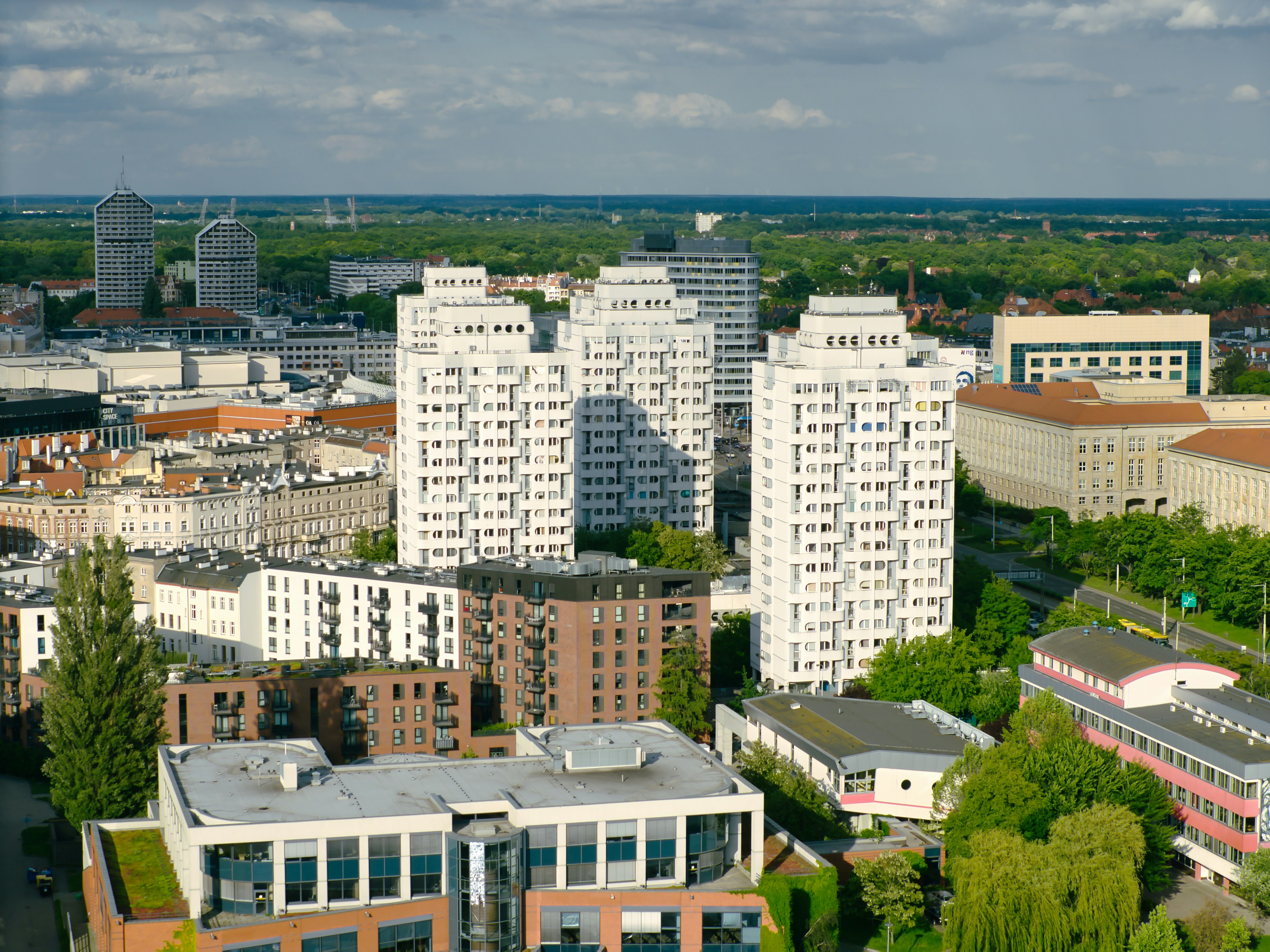 Malmö University campus with architectural students
