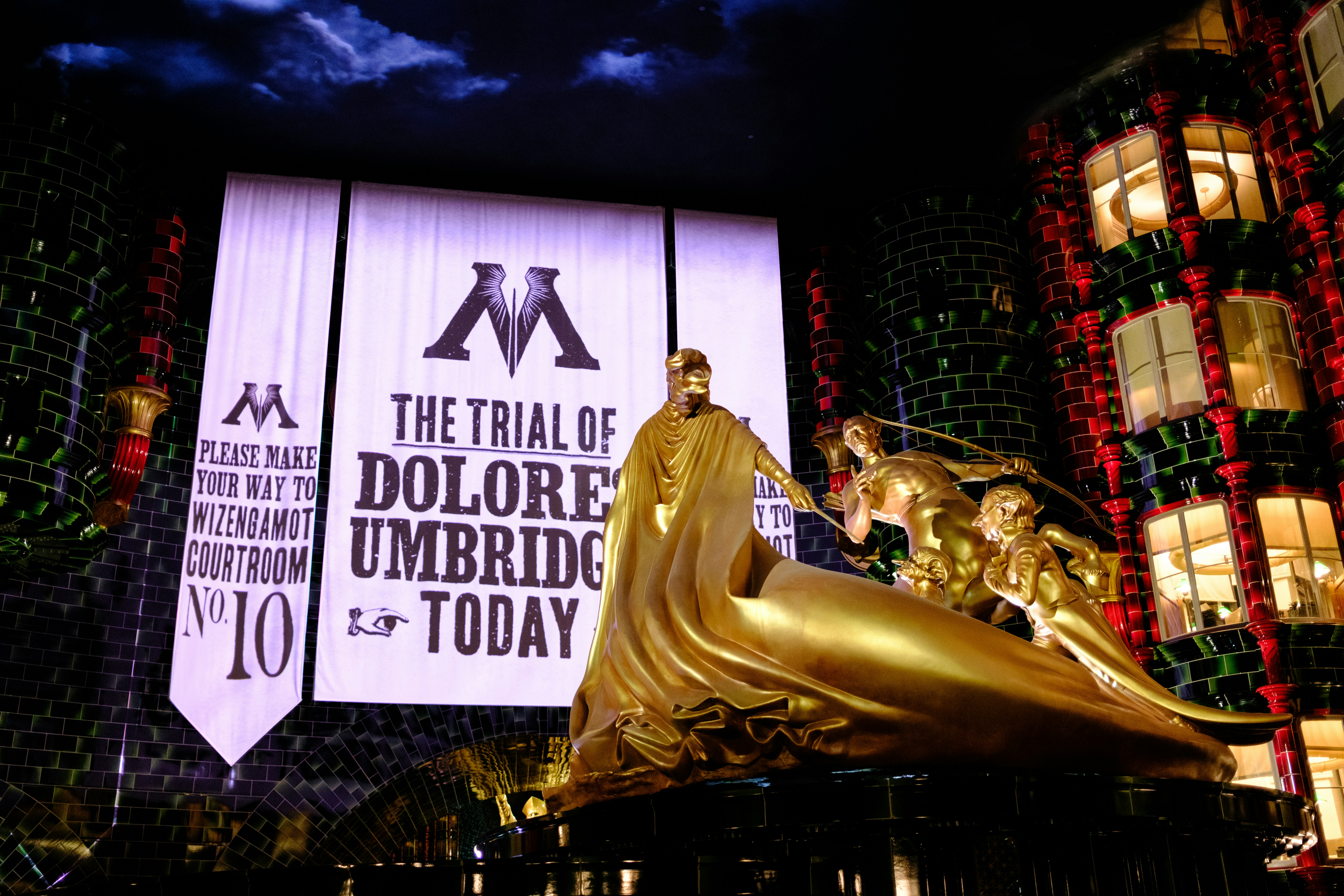 Cover of The Dragon's Gambit