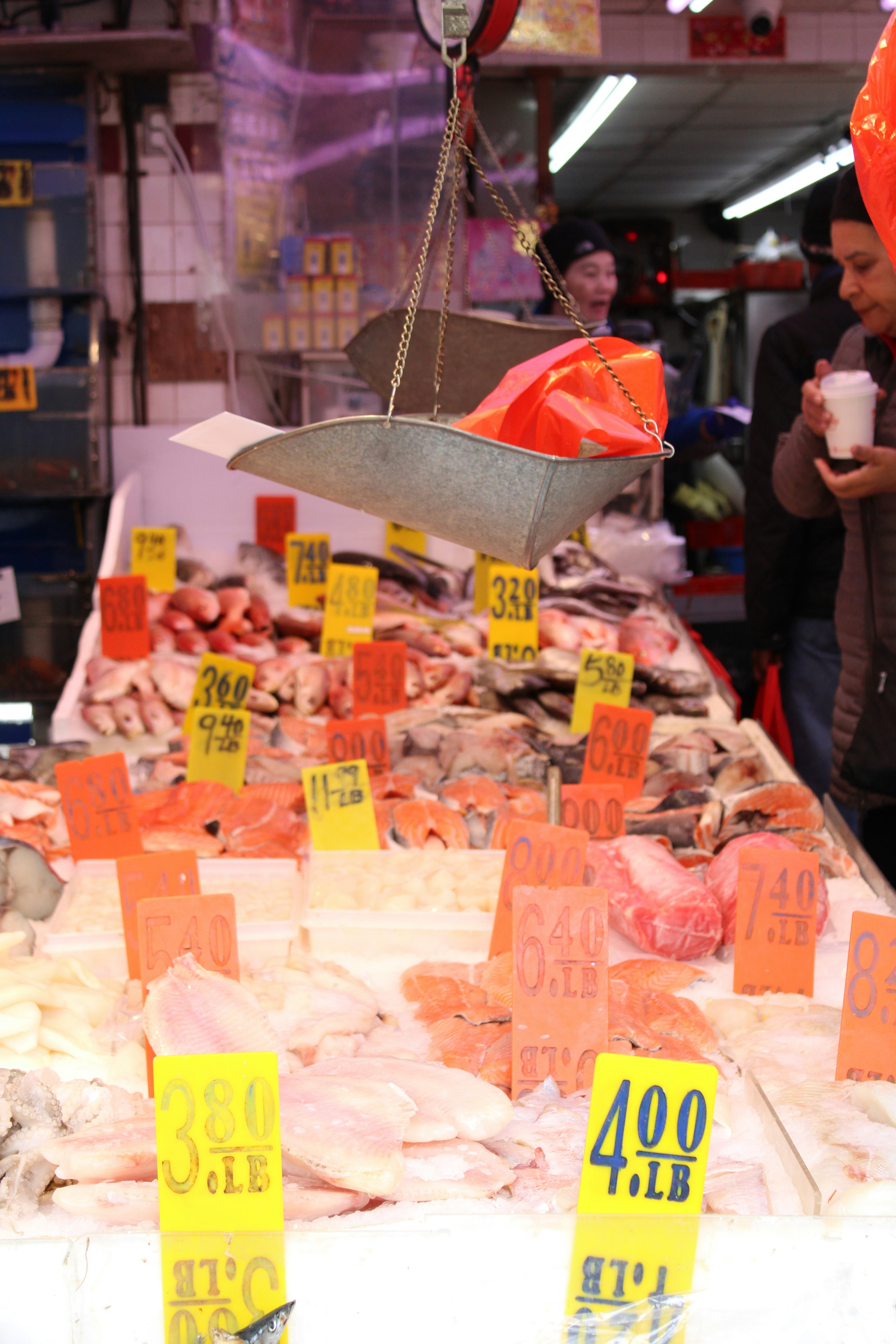 A fish market displaying a variety of seafood.
