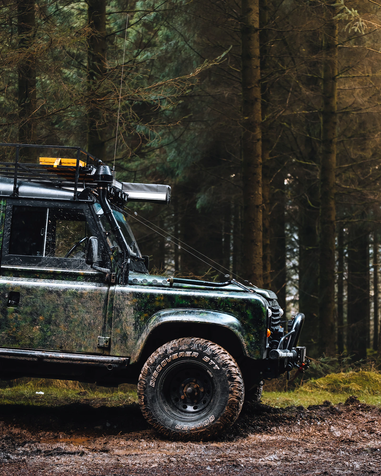 Land Rover Defender 90, editorial reference photo