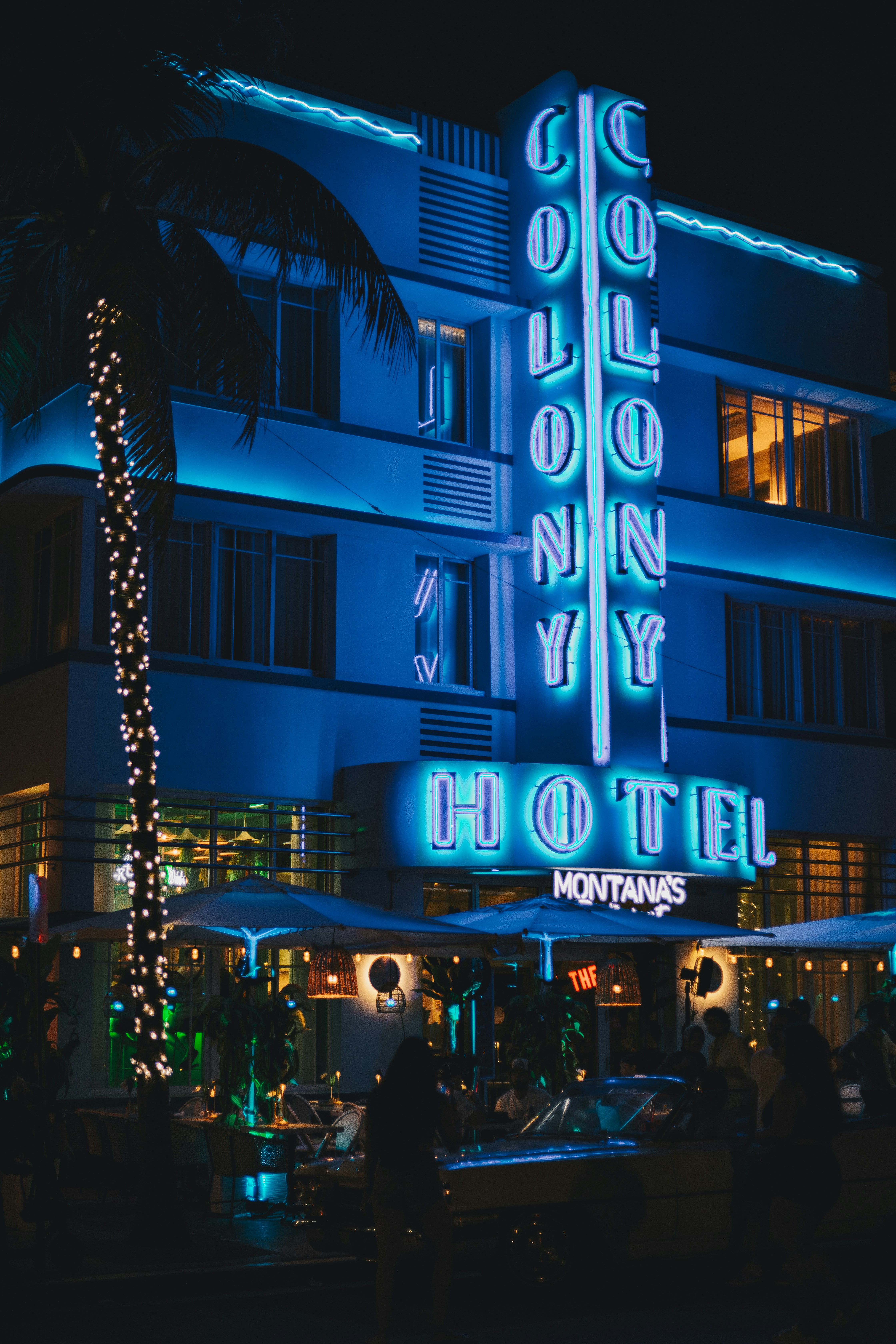 photo-1748457370179-9ac1fd166054?ixid=M3