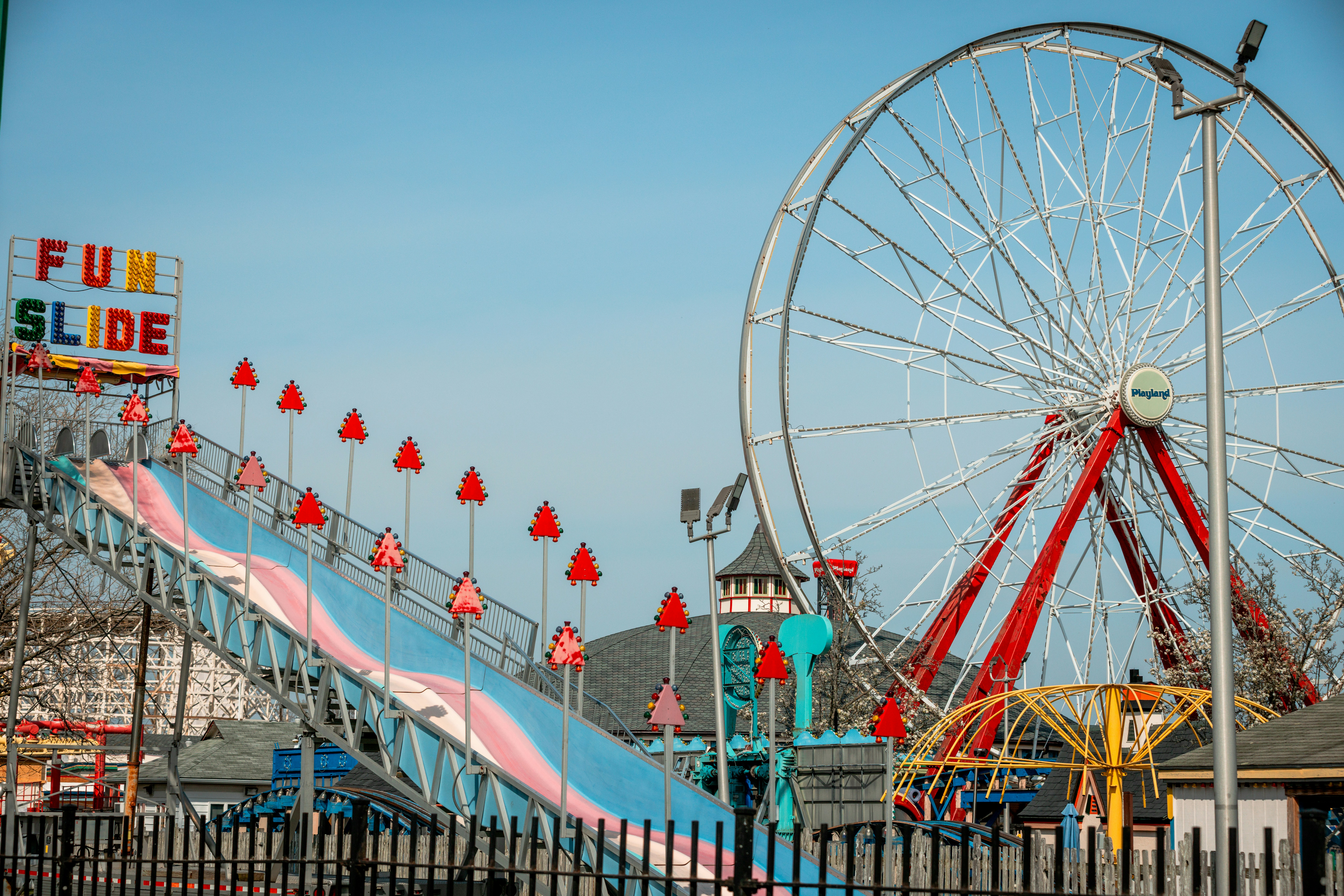 Photo by branden_skeli