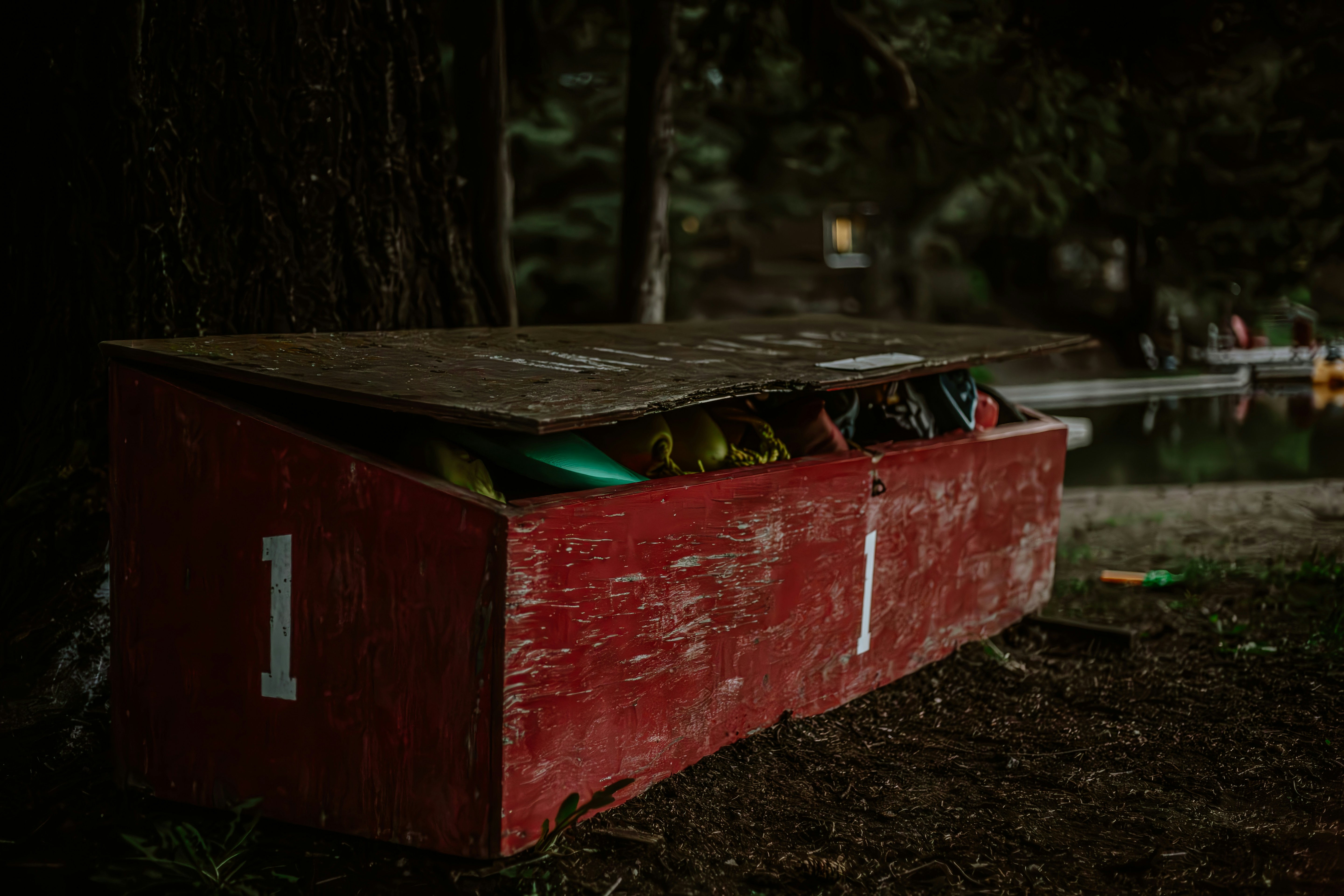 A red box with the number "1". (Photo by Nolan Friesen on Unsplash)