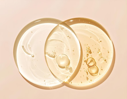 Two viscous liquids overlap on a neutral background.