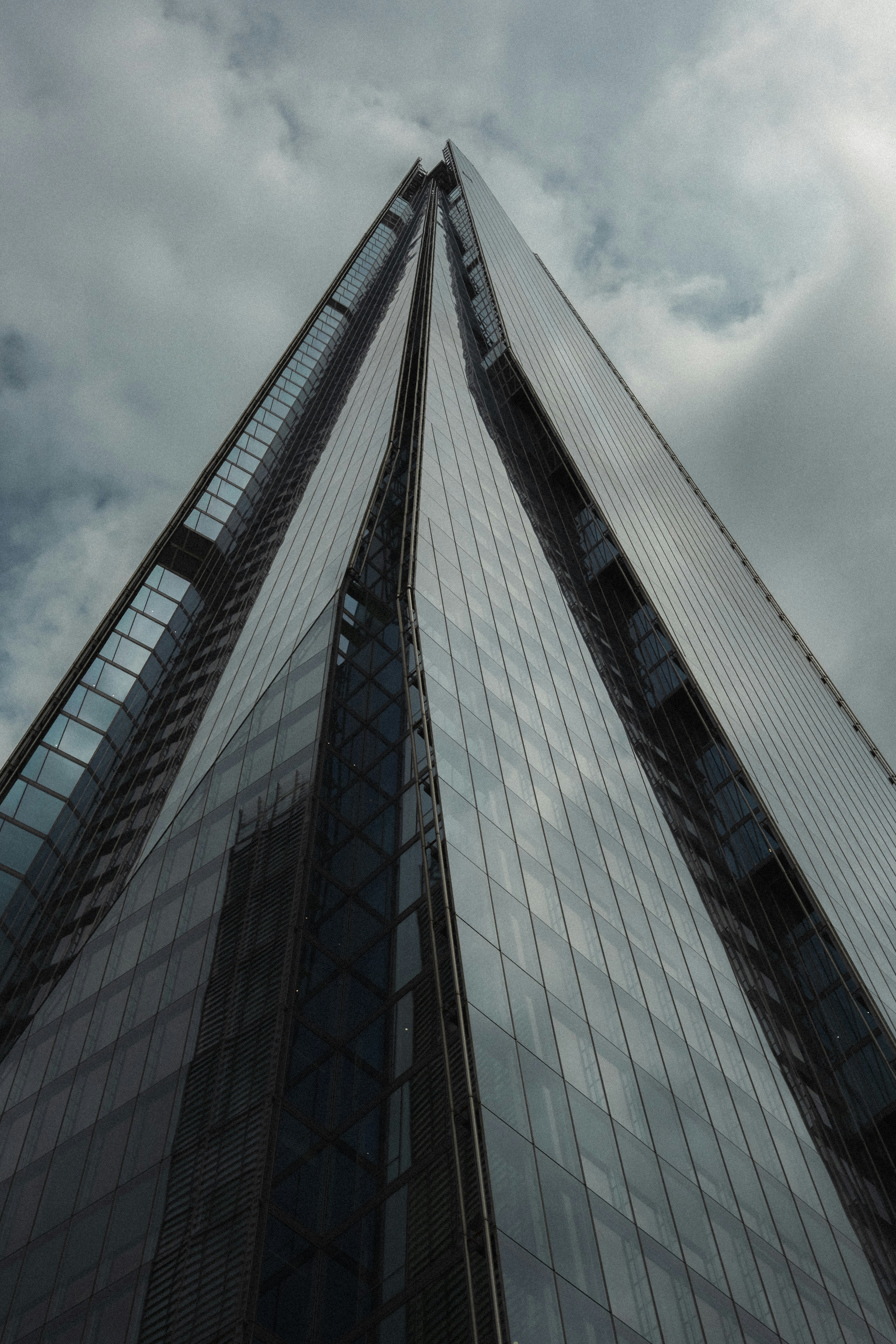 Photo by throughalekslens