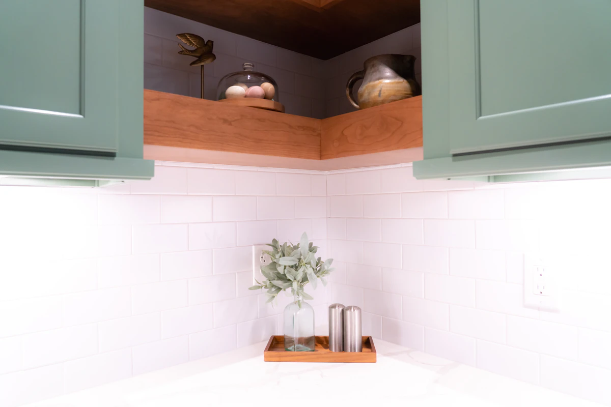 L-shaped small kitchen using a corner for counter space