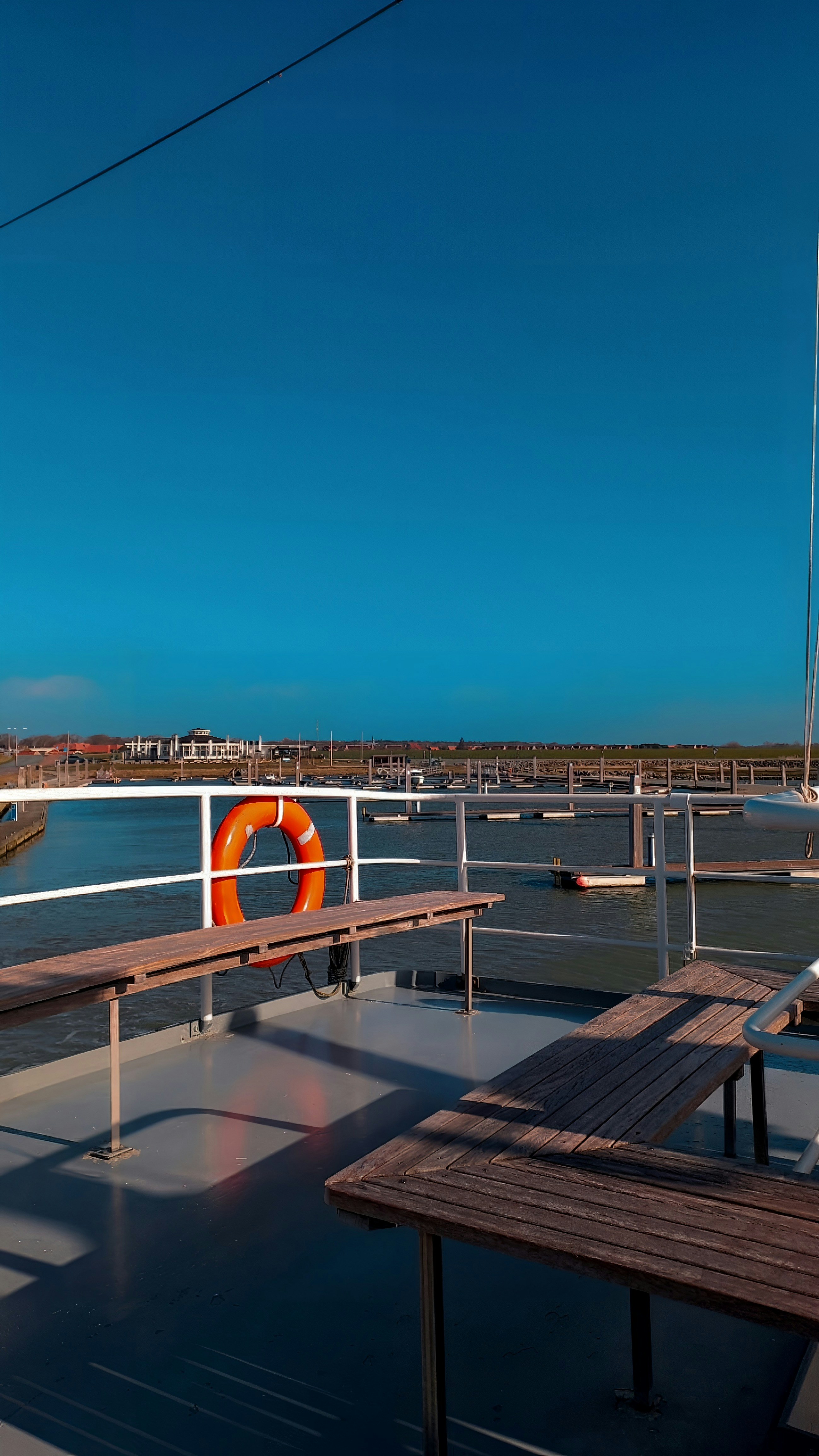 Deck privado com vistas para a marina em Lisboa