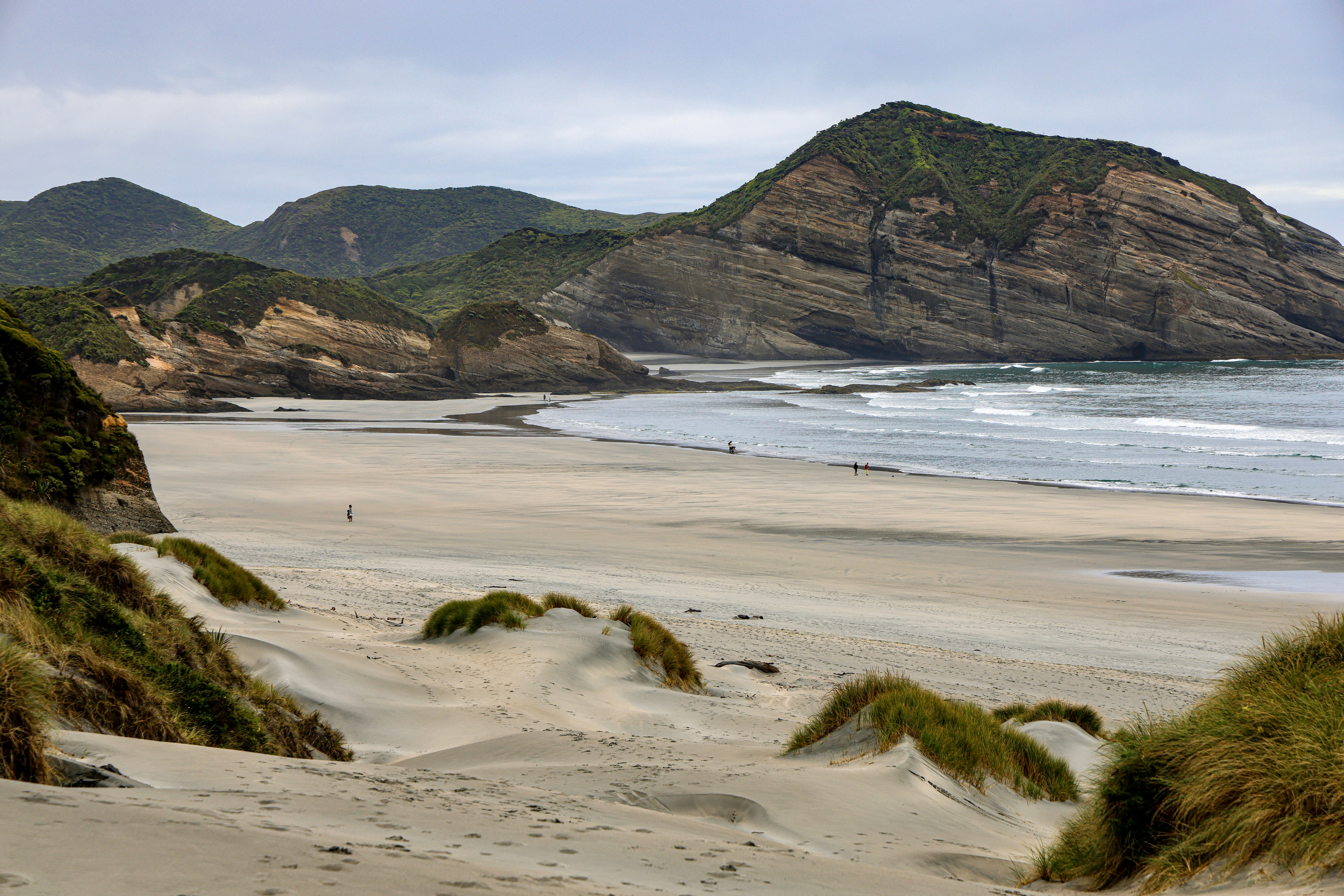 Photo by maximilian_brand