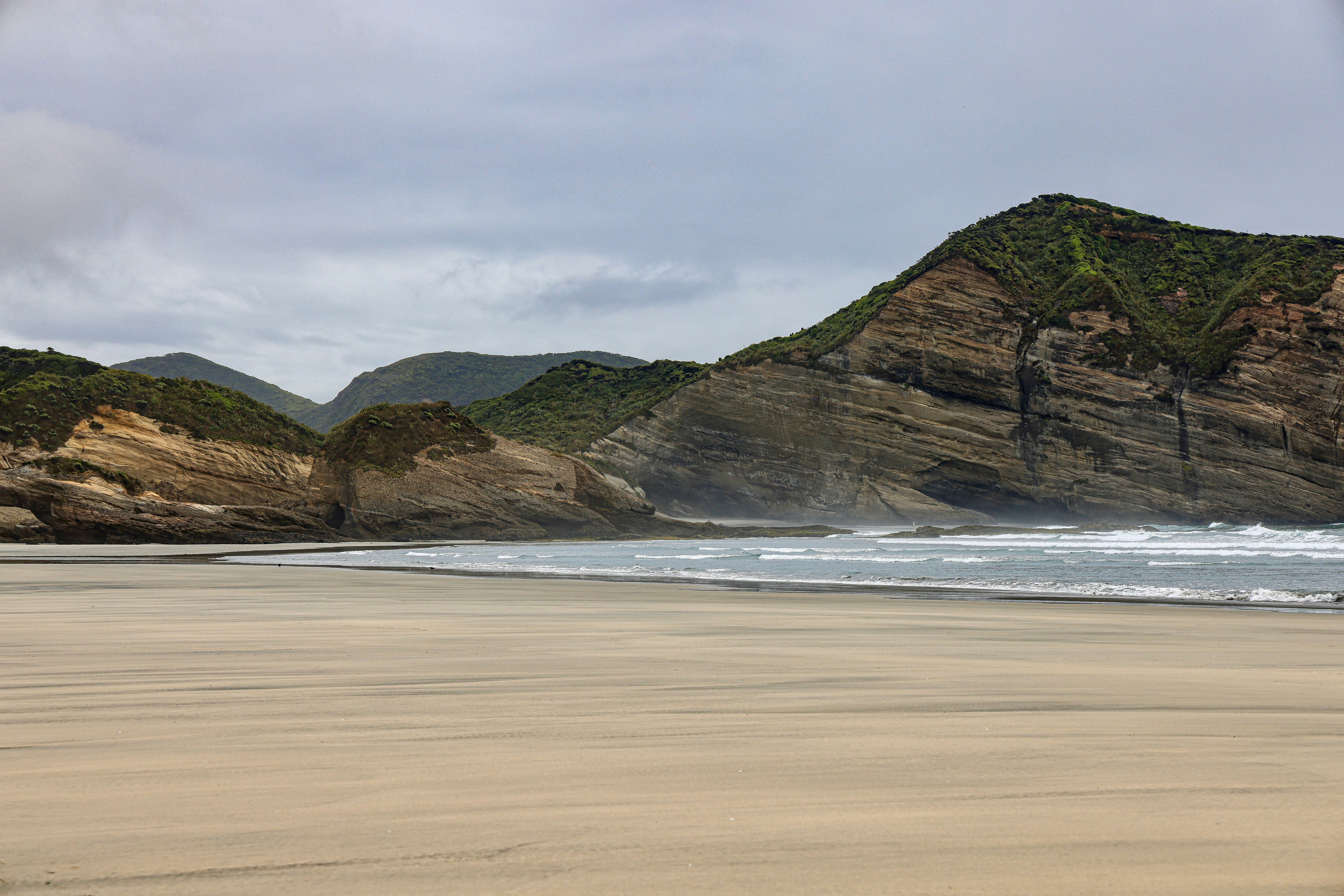 Photo by maximilian_brand