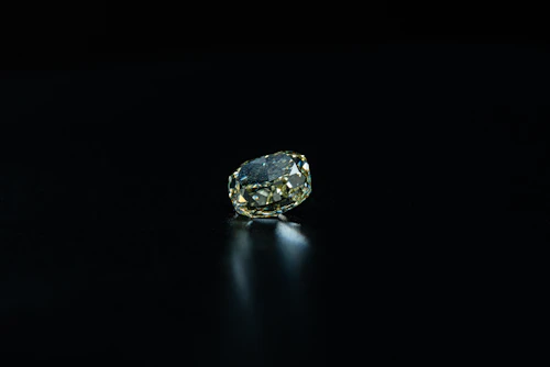 Instagram post: diamond ring macro