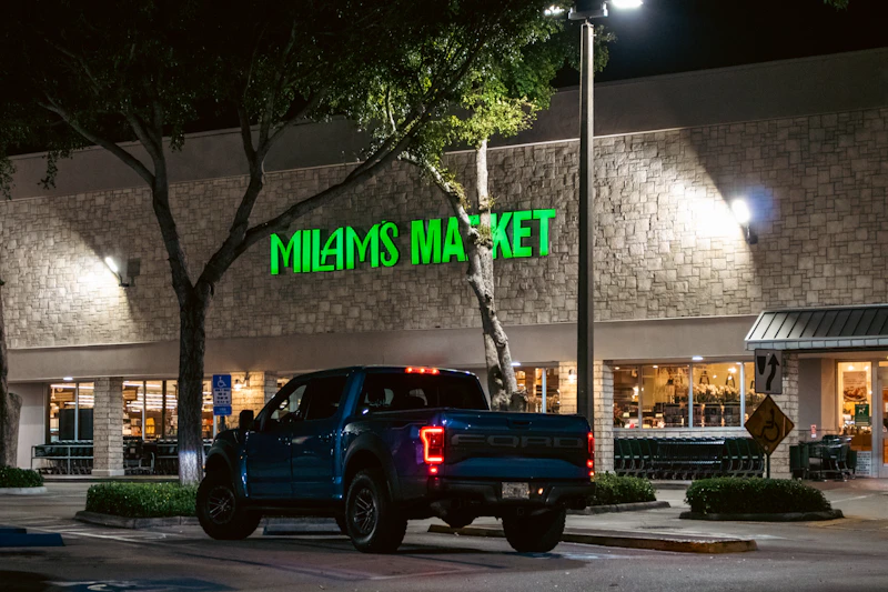Retail center