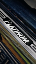 The image shows the word "platinum".