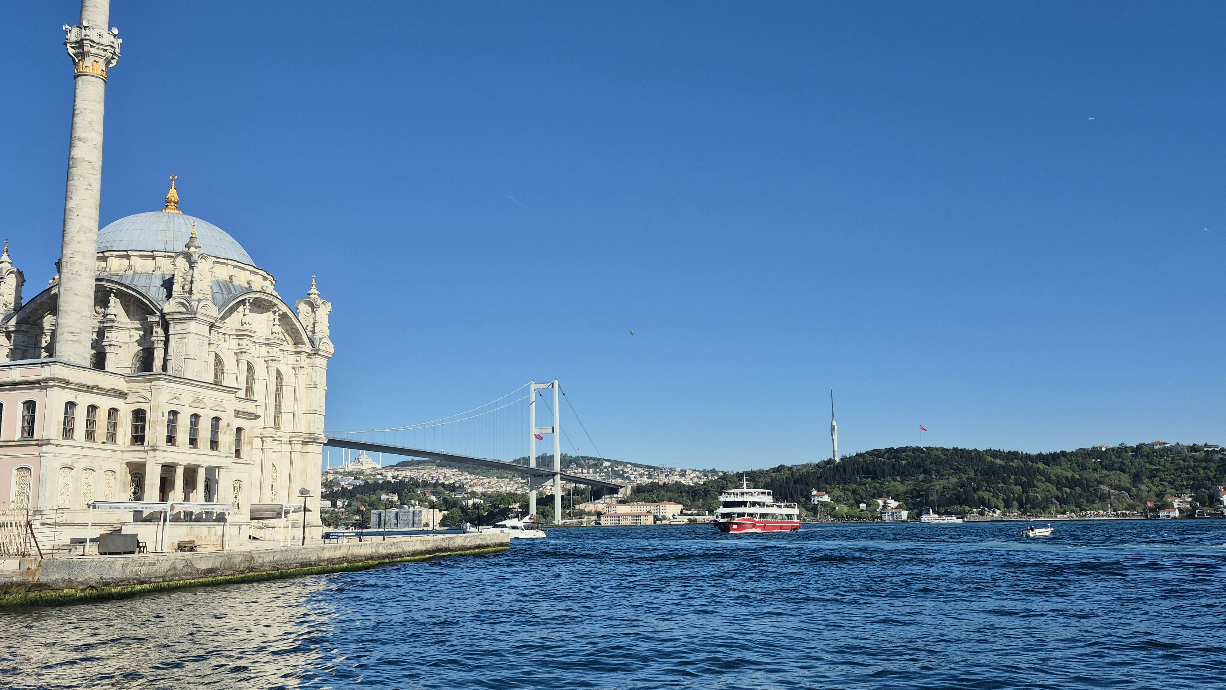 Photo by gullugojayeva