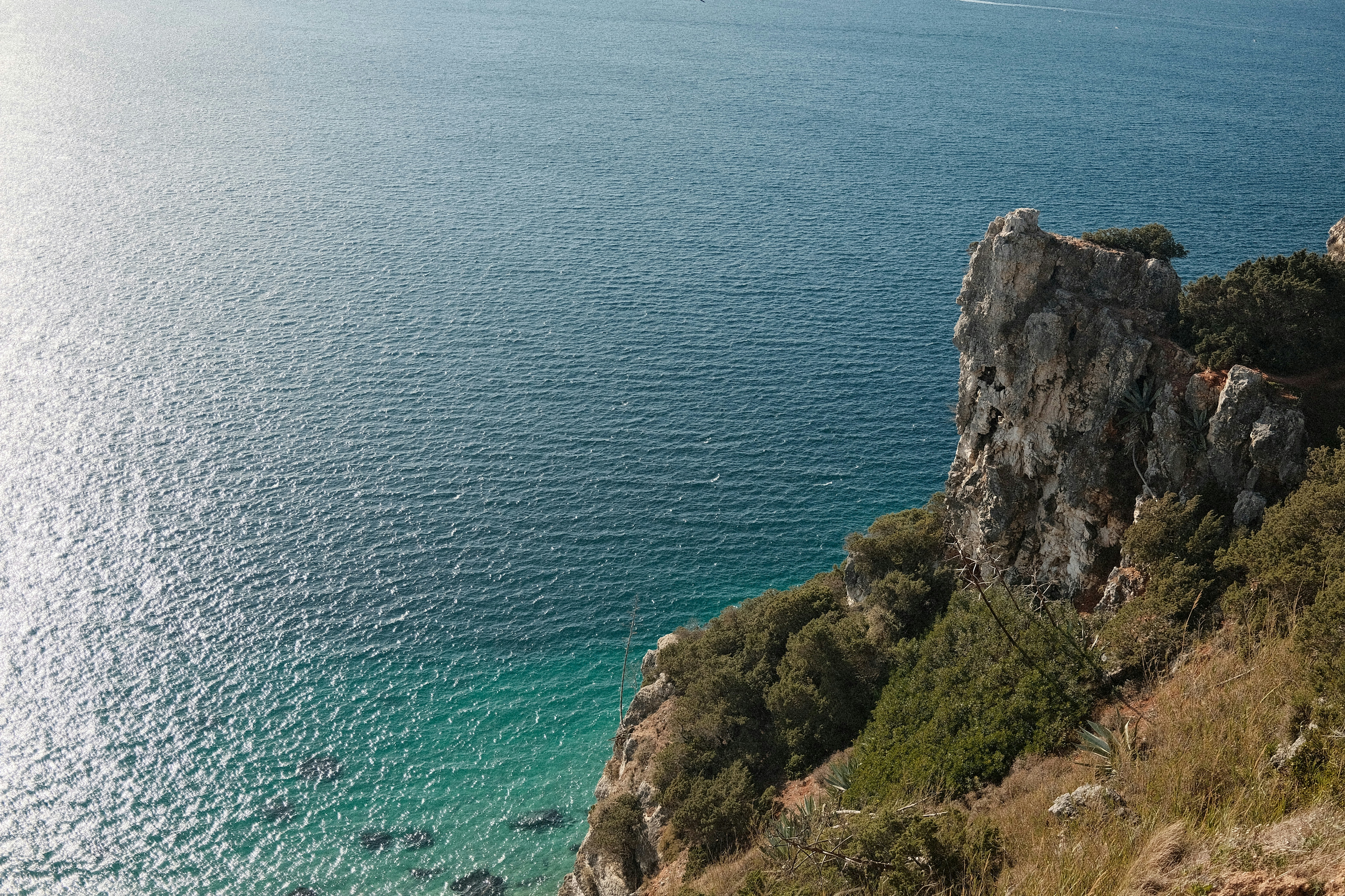 Photo by valentinlacoste