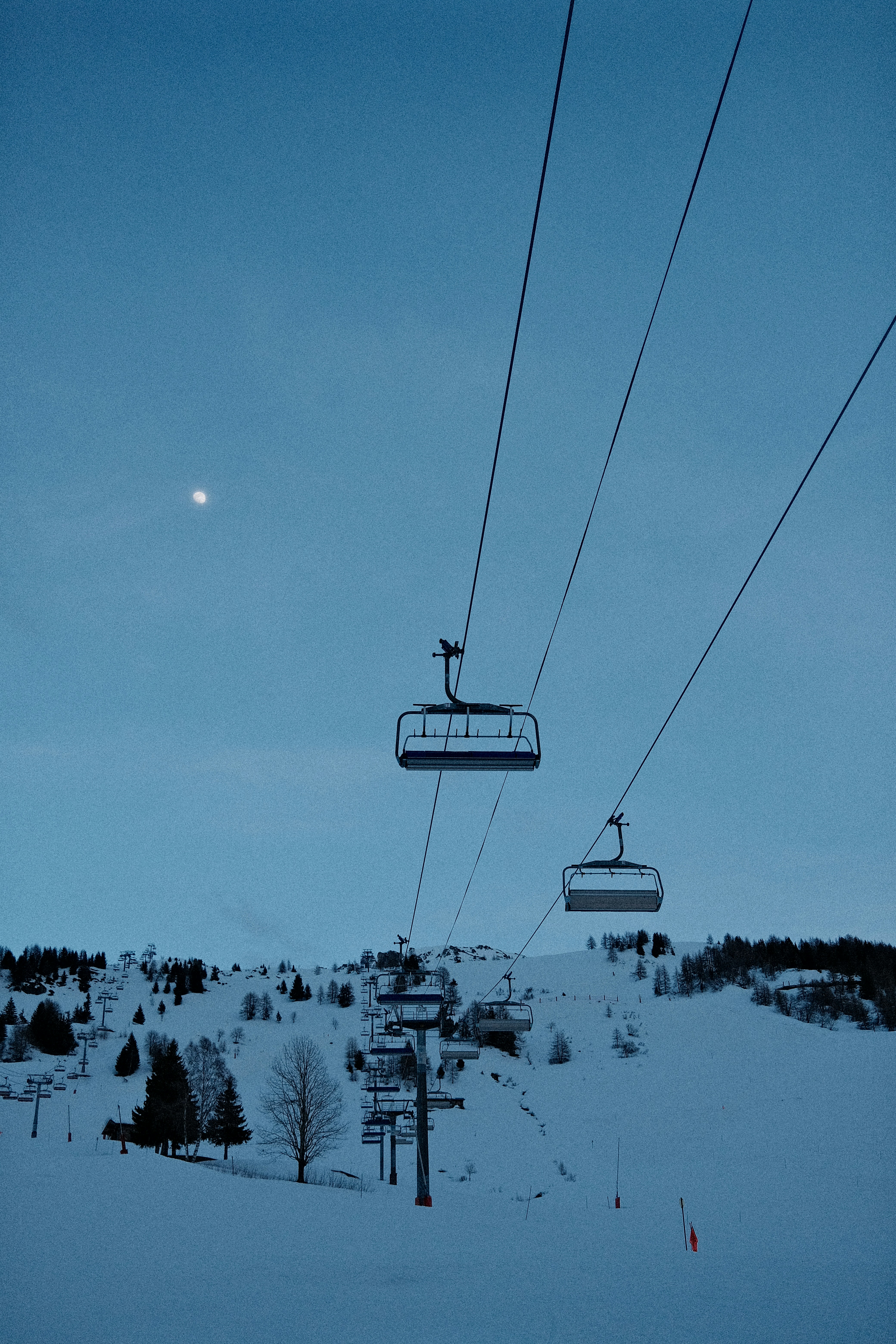 Photo by valentinlacoste