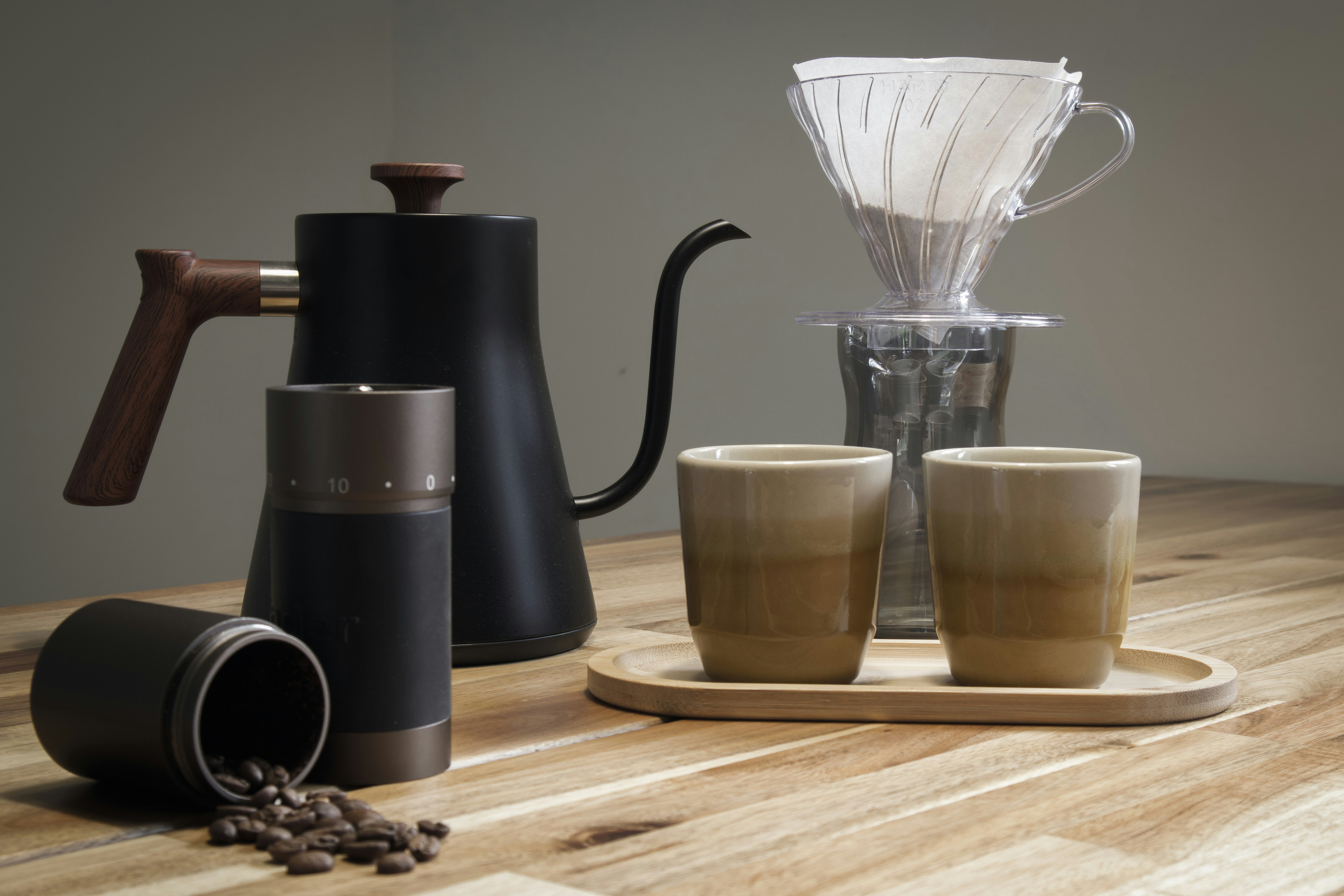 Specialty coffee brewing with V60 pour-over