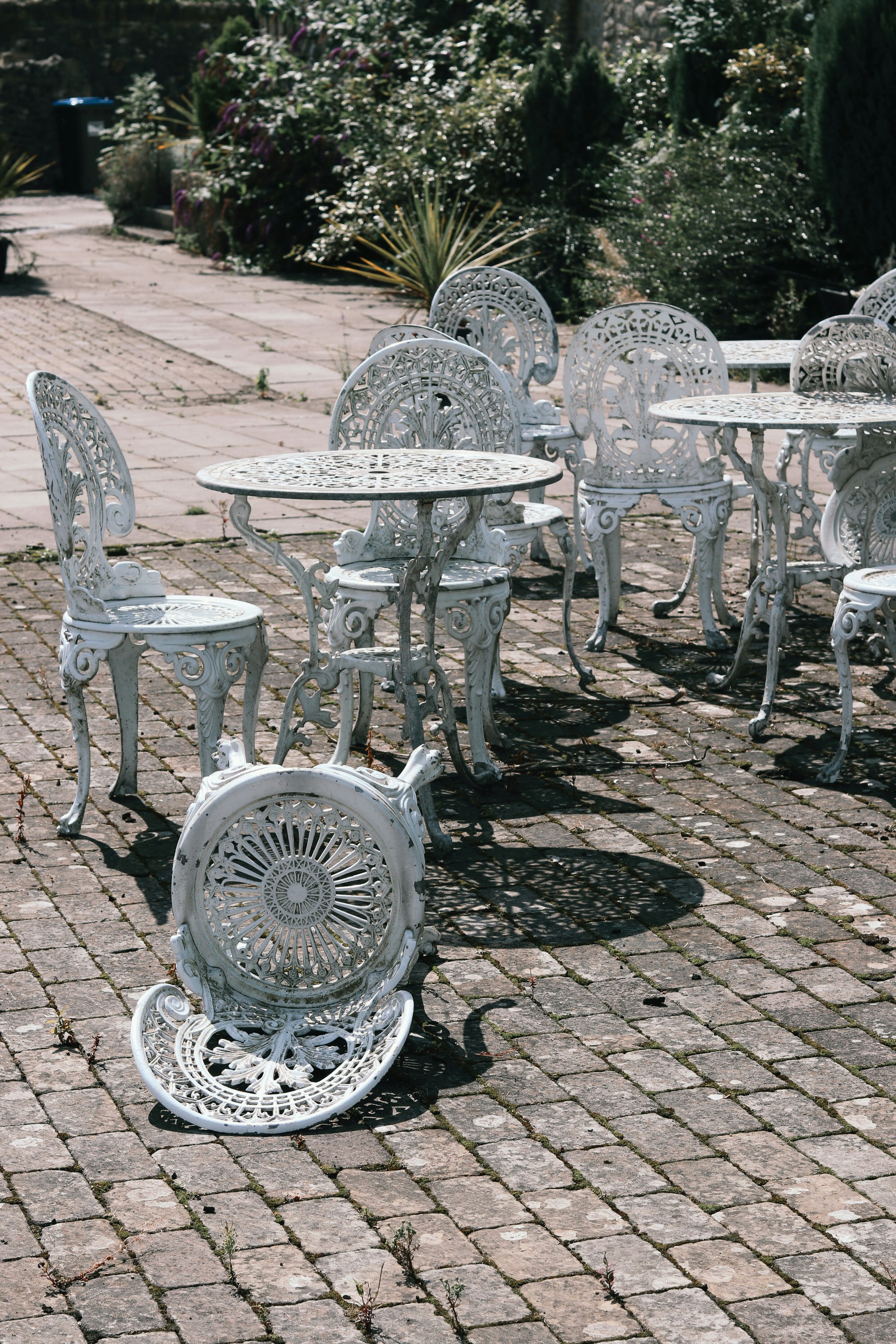 antique garden furniture