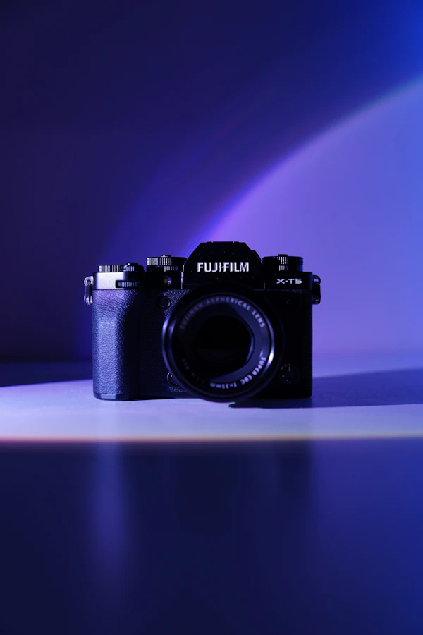 [Fujifilm X-T5 máy ảnh mirrorless APS-C]