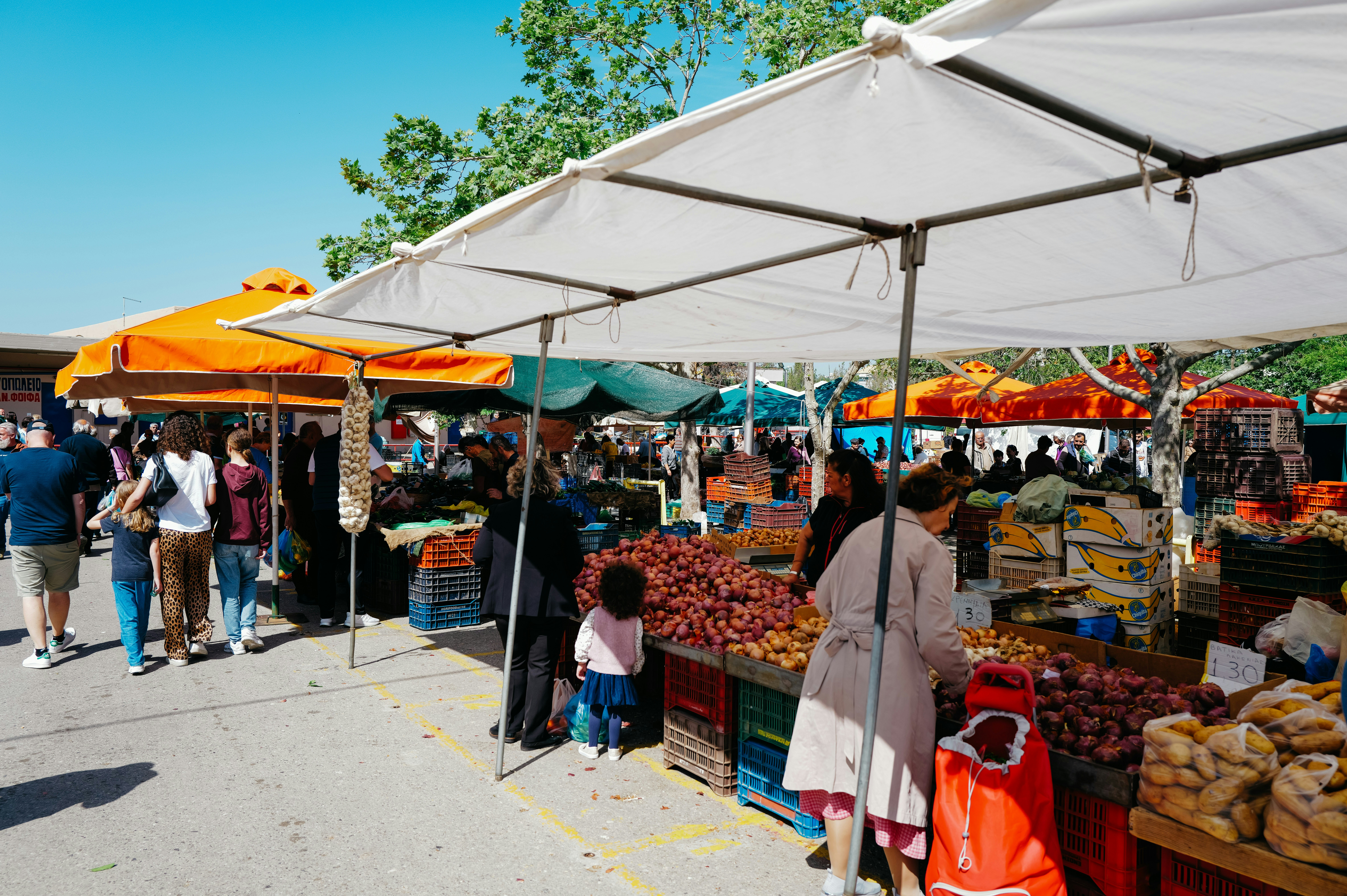 Photo by adrienolichon