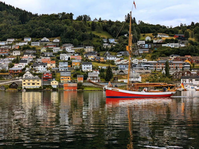 8-Day Norway Luxury Itinerary: Fjords & Premium Escapes