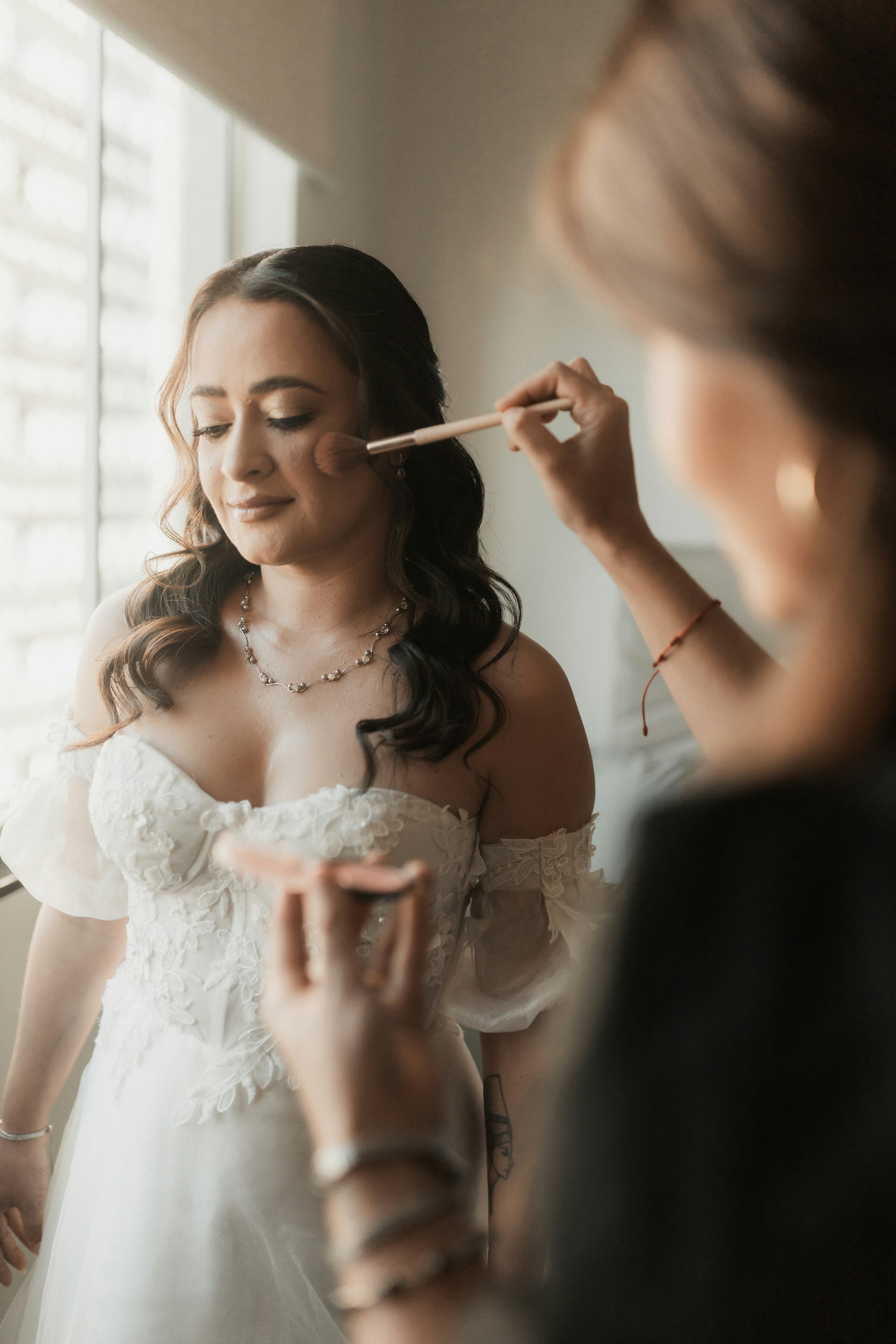 soft wedding makeup, wallpaper, Wedding Makeup Artist: How to Choose the Perfect One 6
