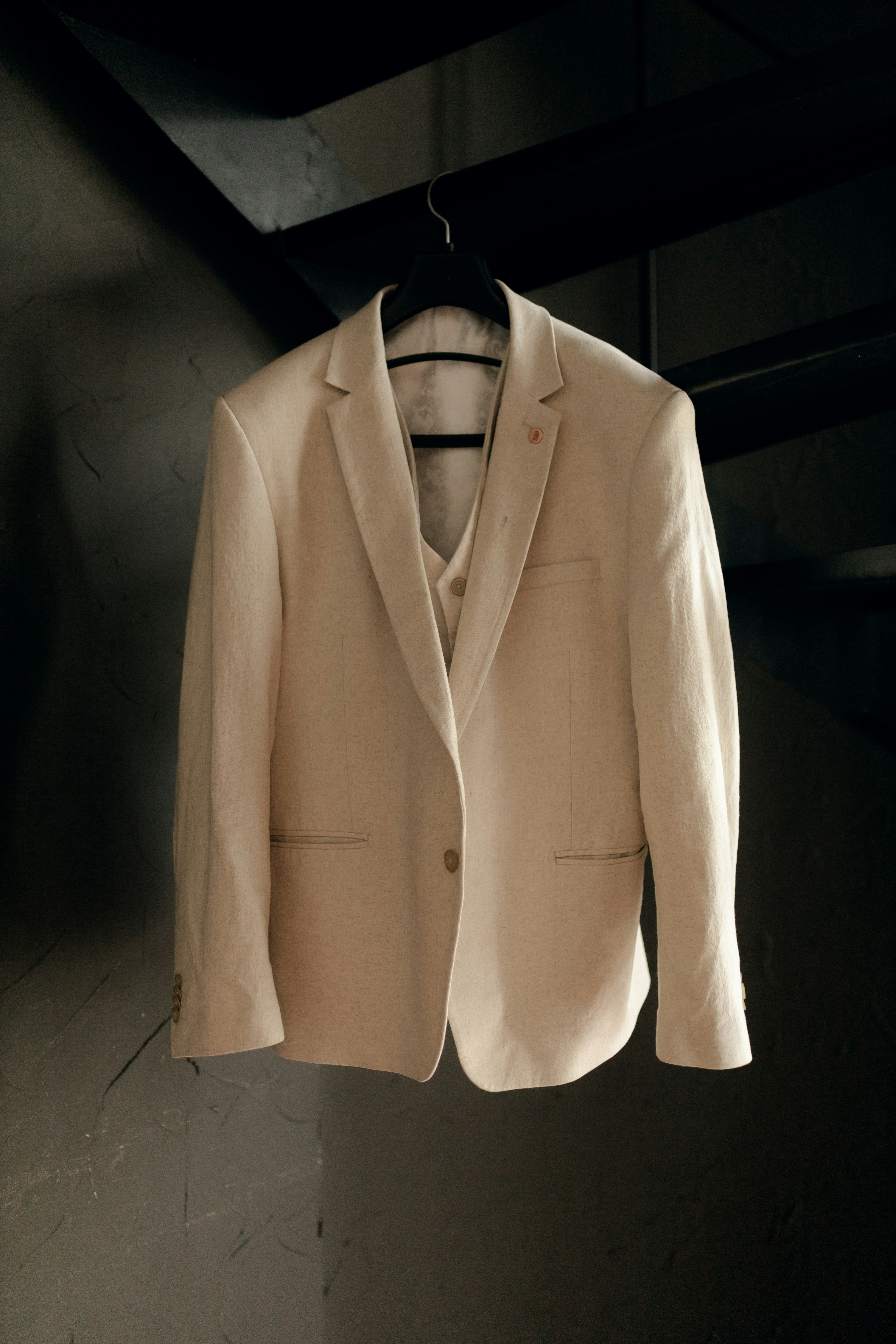 Photo by alexandermassph