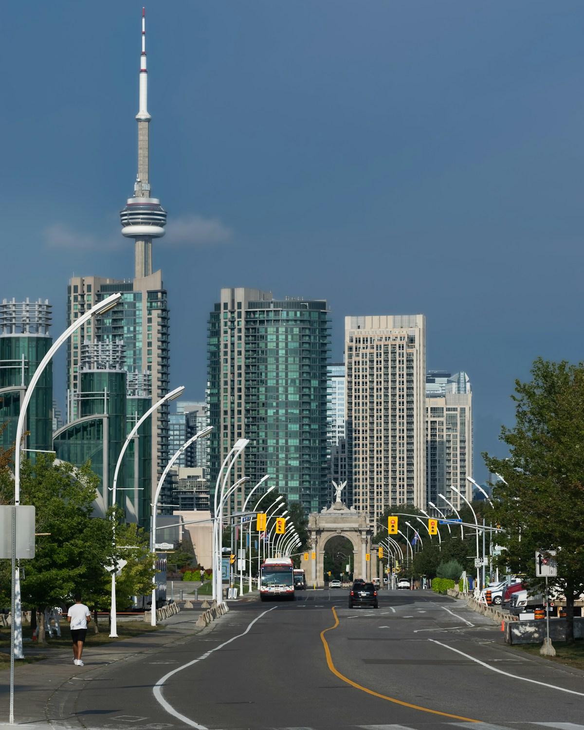 Toronto skyline with CN Tower — Filipe Freitas / Unsplash