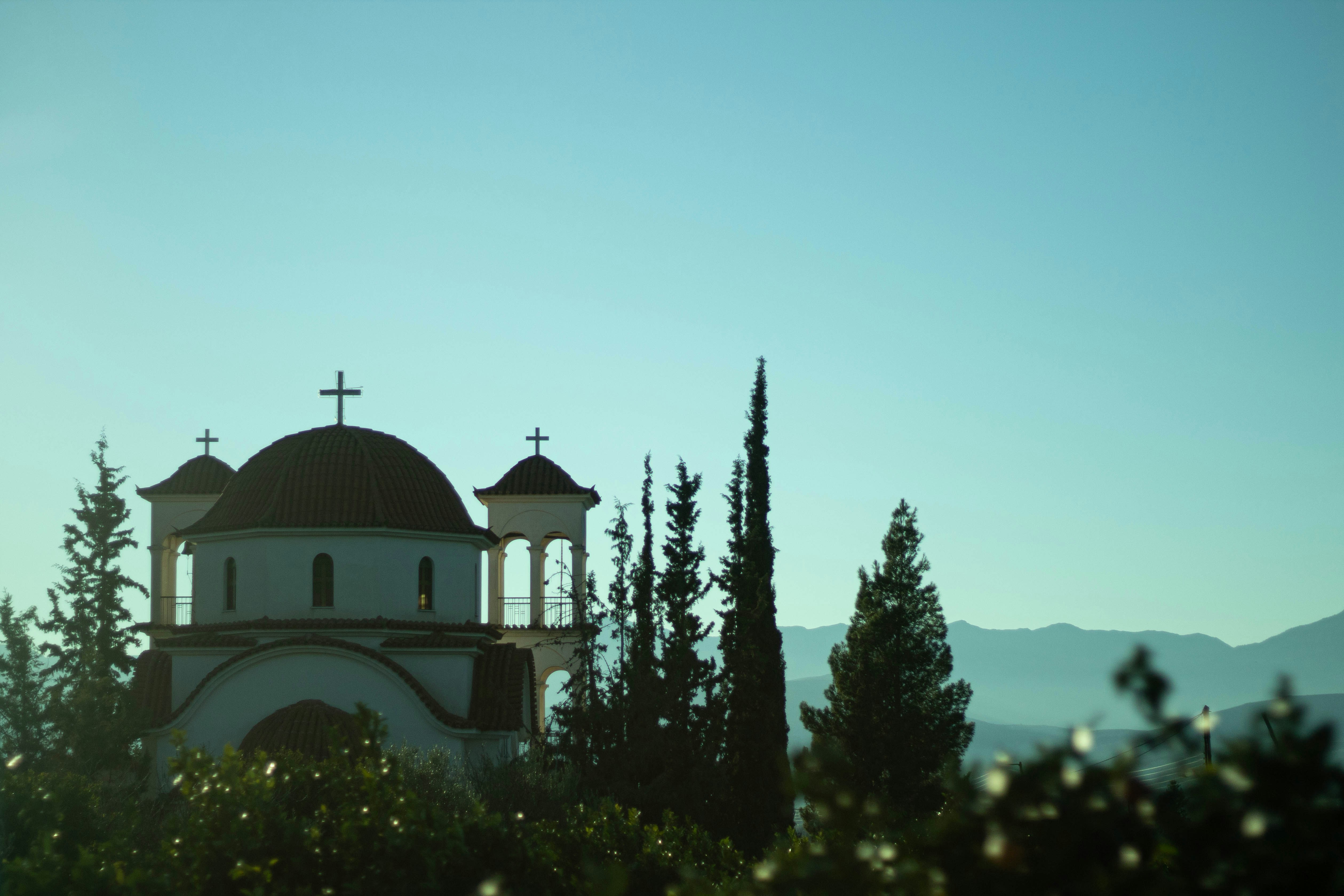 View from inside a car with window tint, showing reduced glare.