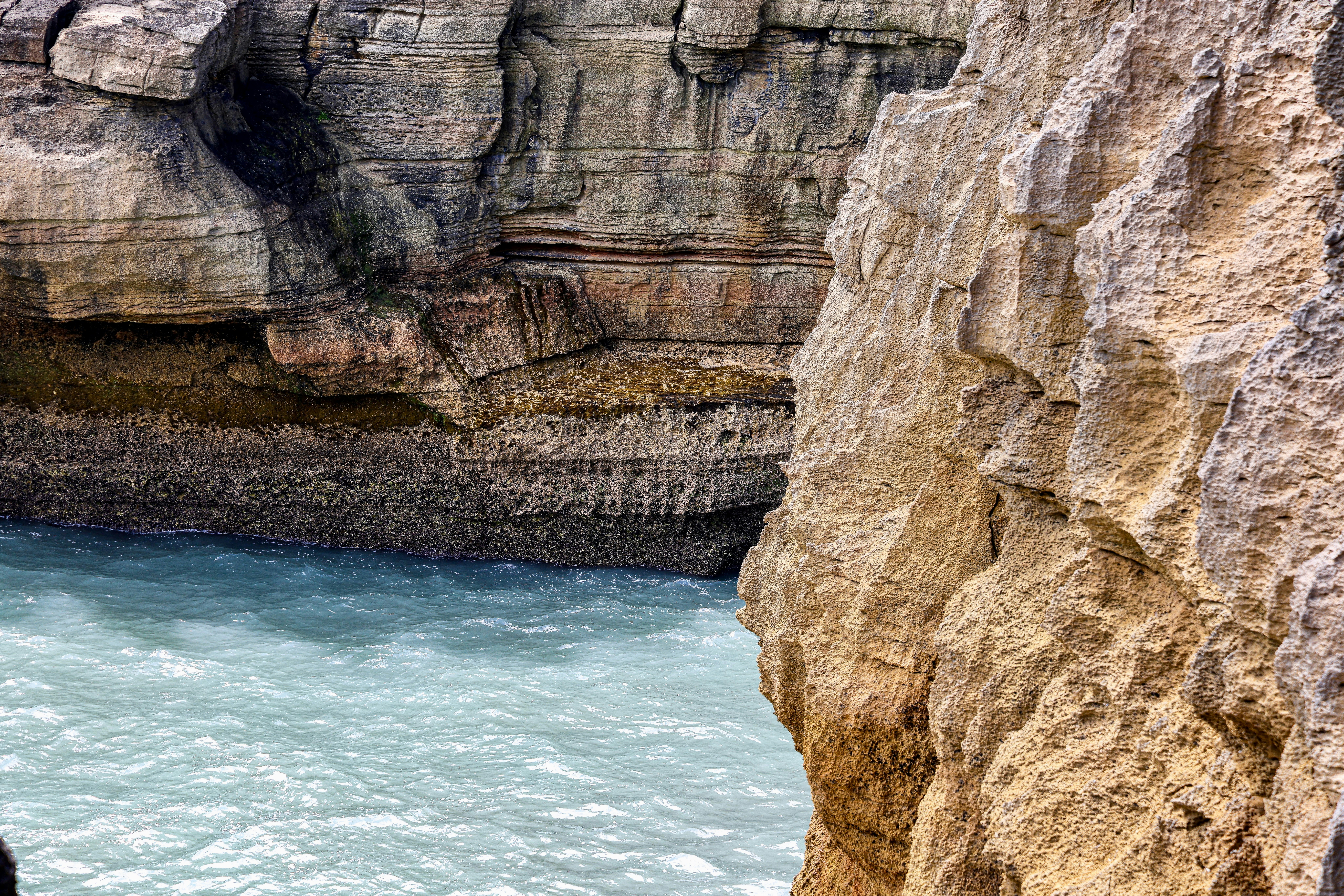 Photo by maximilian_brand