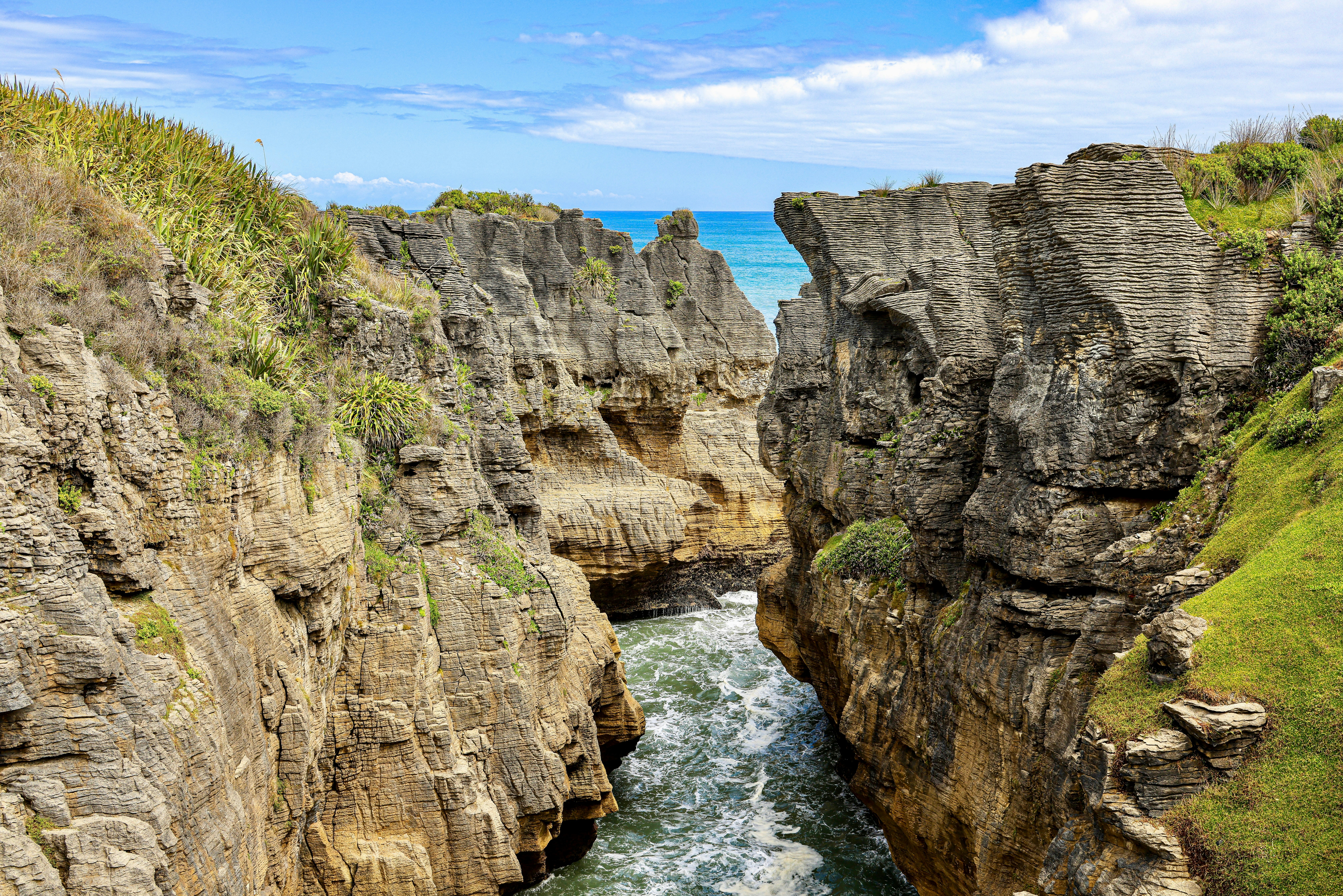 scogliere frastagliate e oceano Paparoa National Park