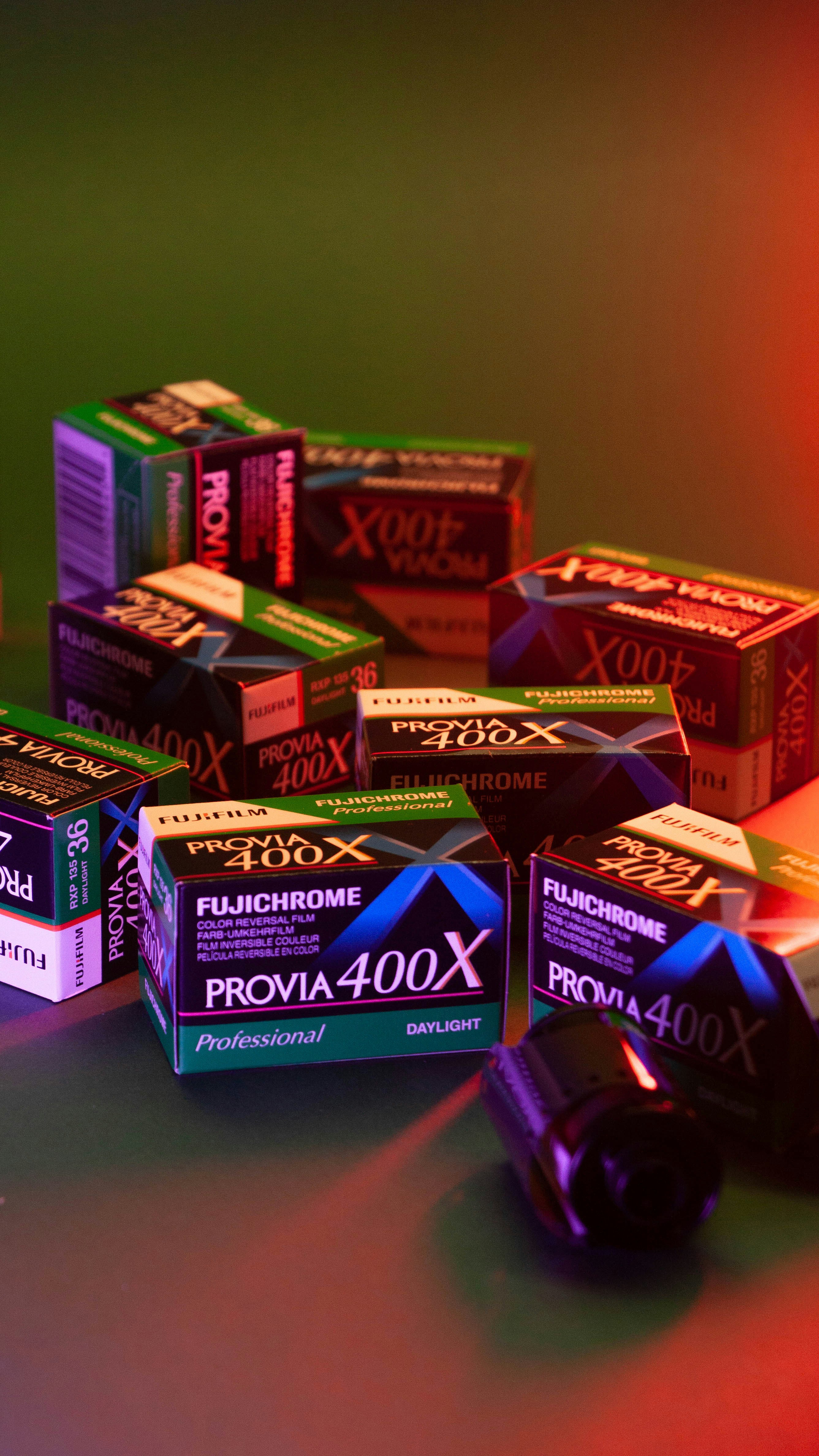 Fujichrome provia 400x film boxes are arranged.
