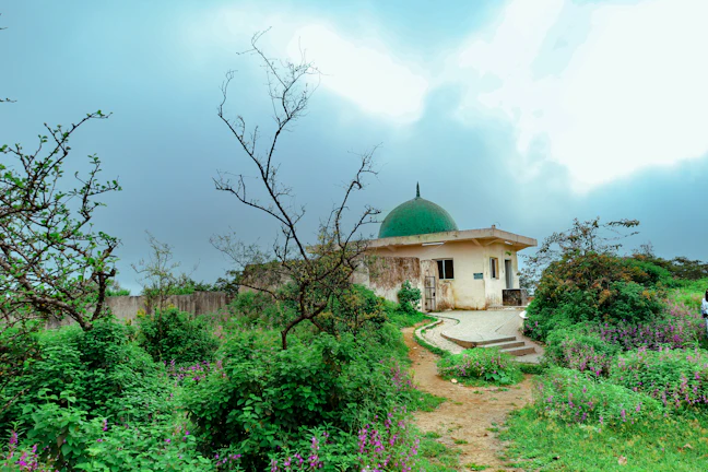 6-Day Salalah Budget Itinerary: Backpacking Guide