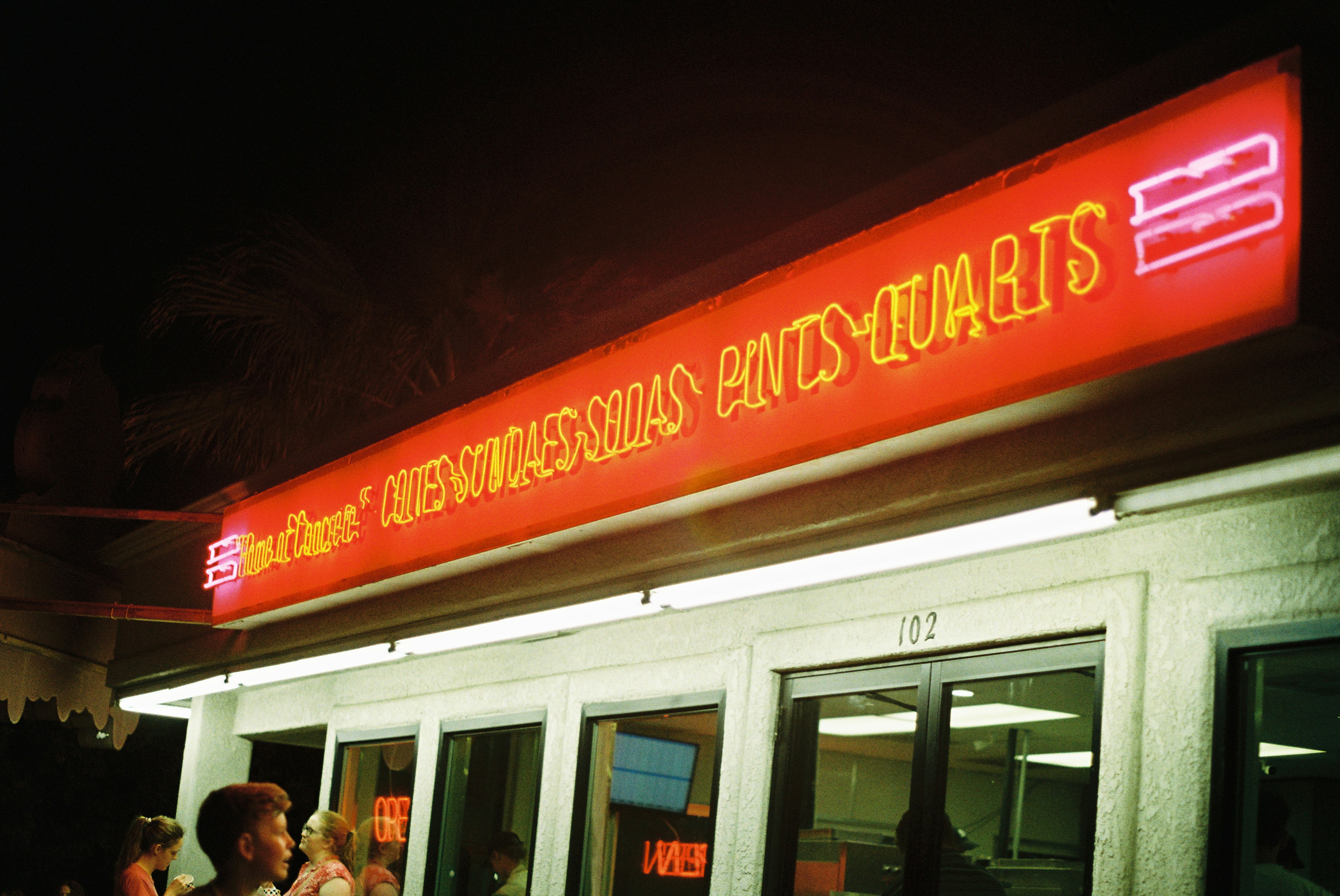 Digital storefront display