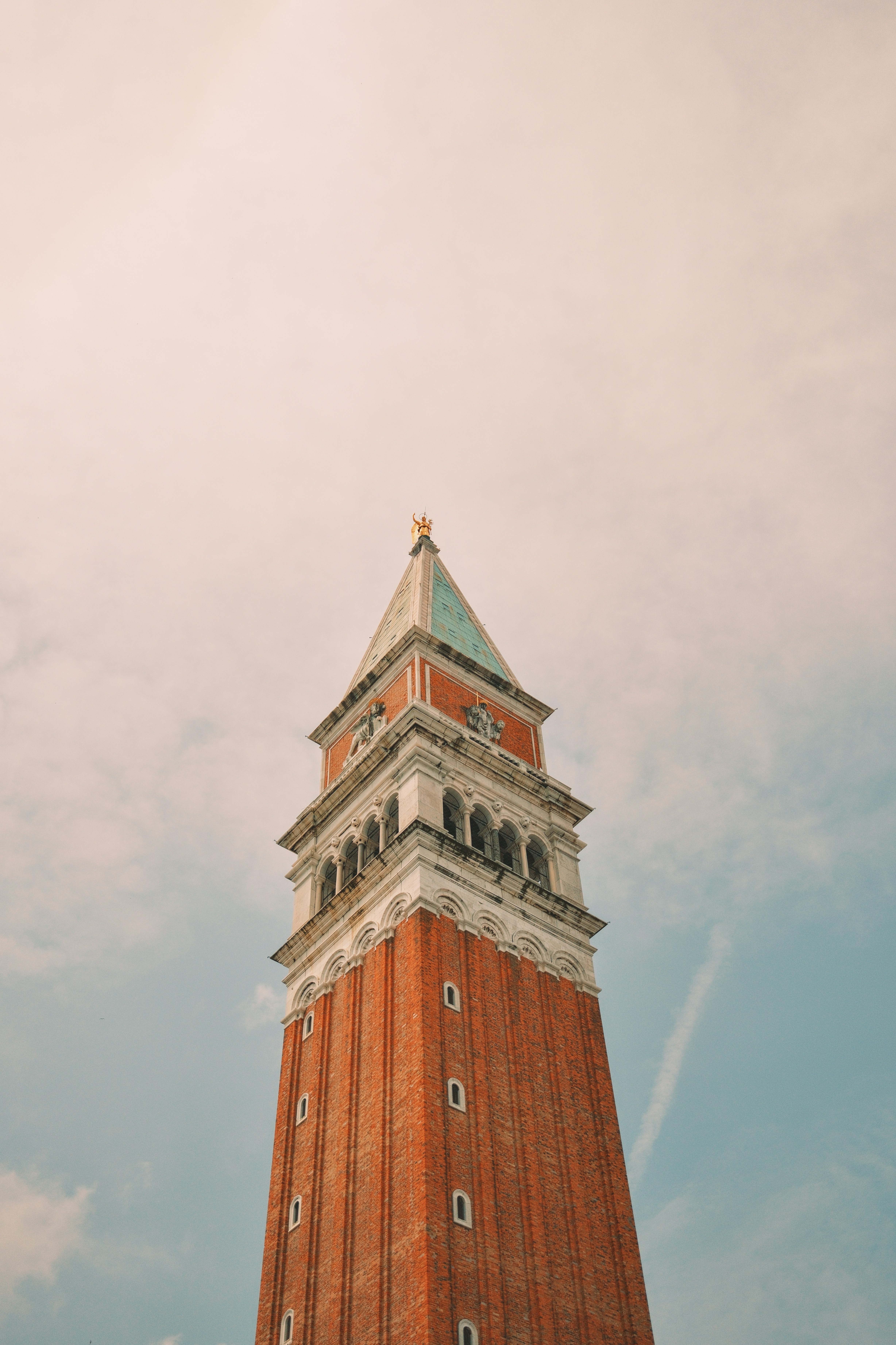 Photo by catalindumitrascu