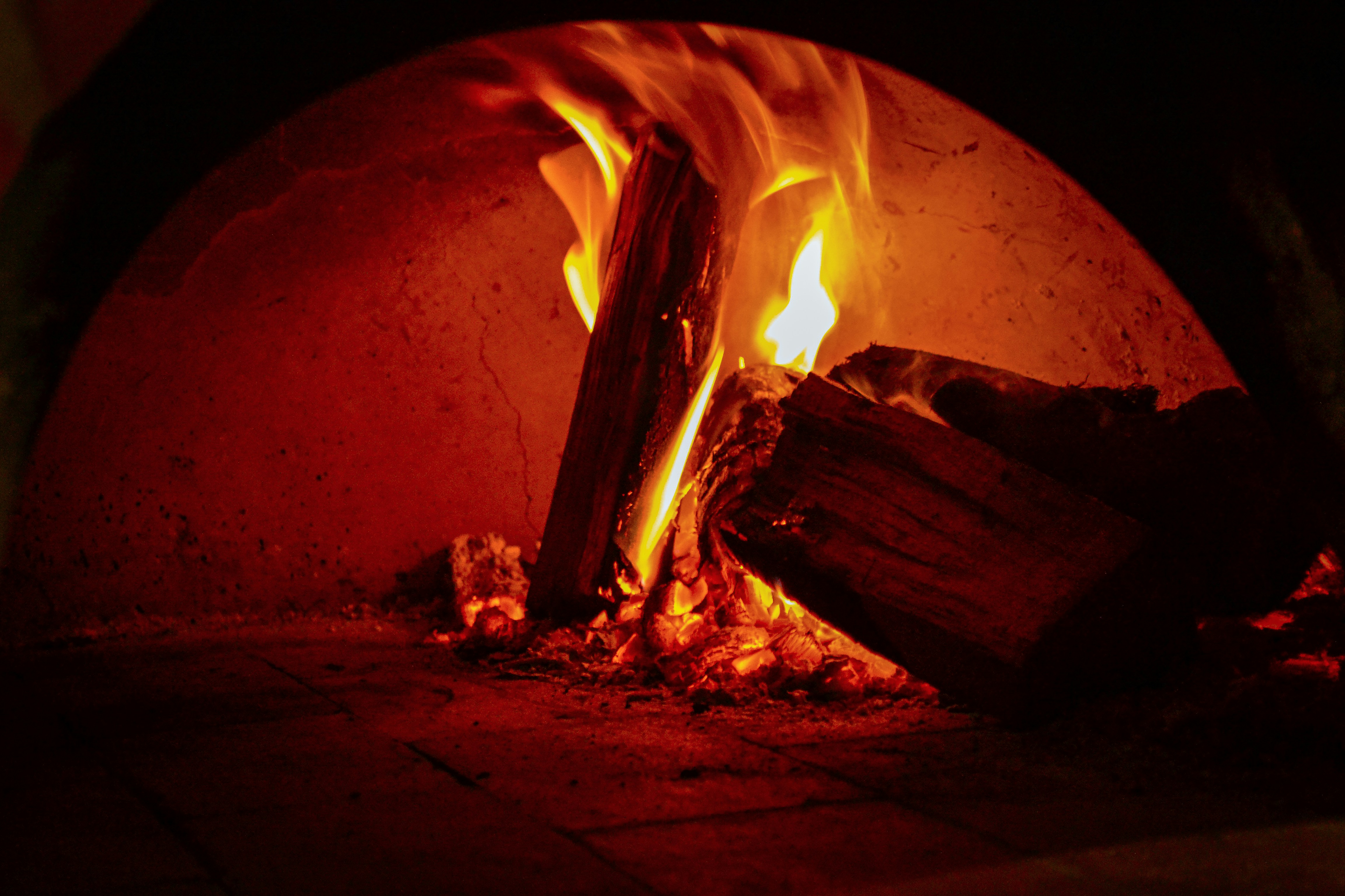 Wood-fired oven