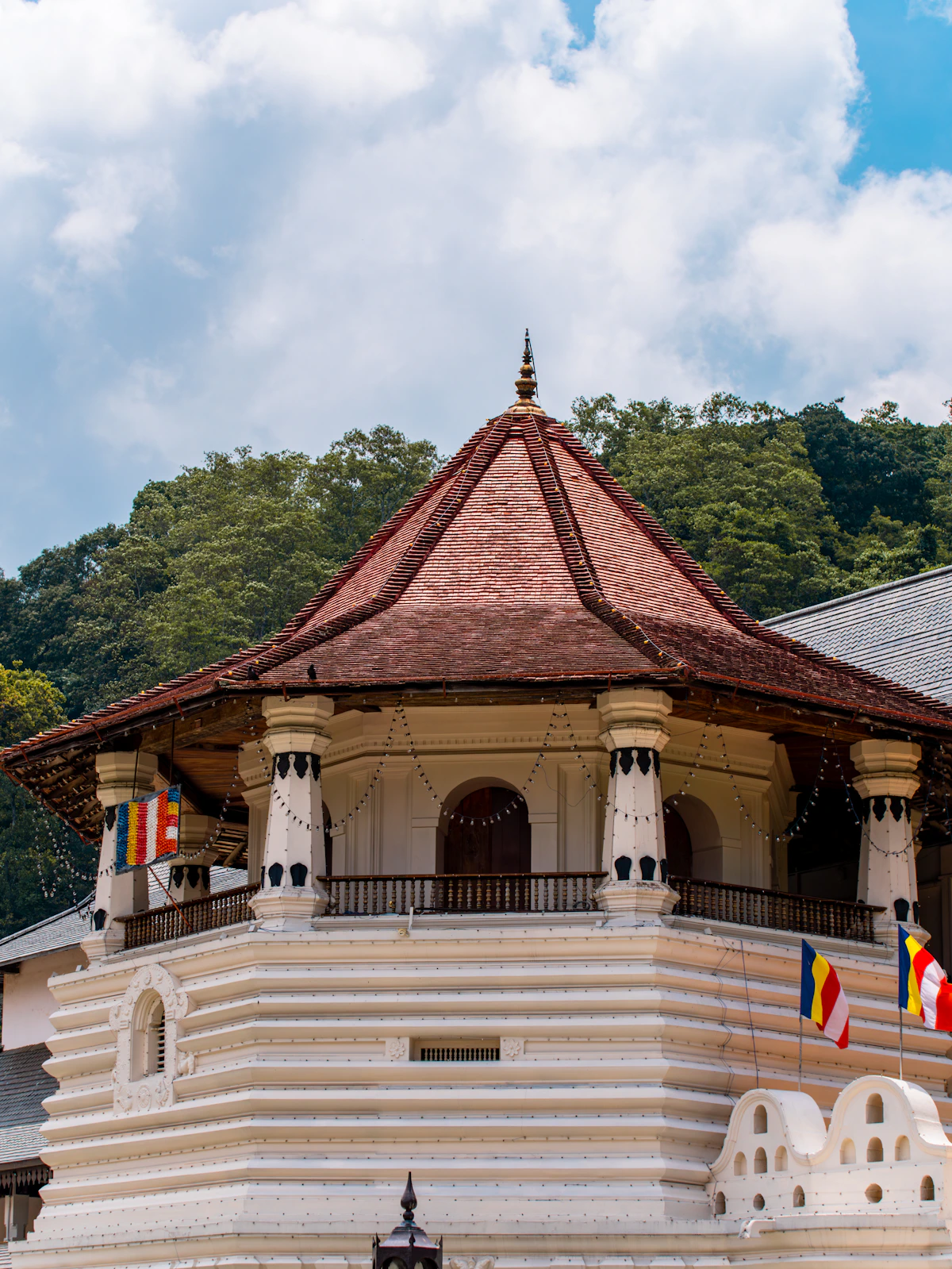 Dalada Maligawa Temple of the Tooth facade