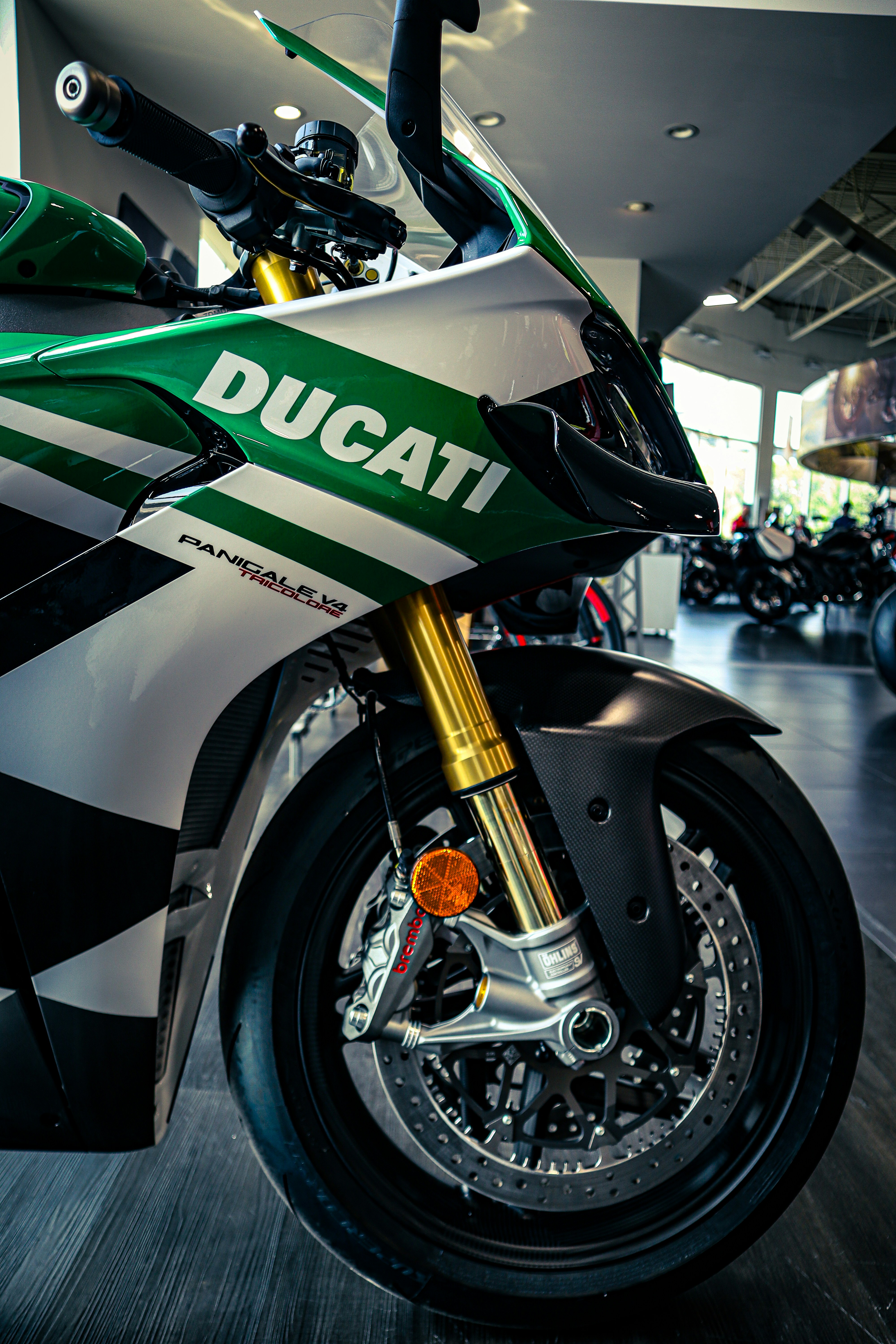 Photo by ronnzymoto