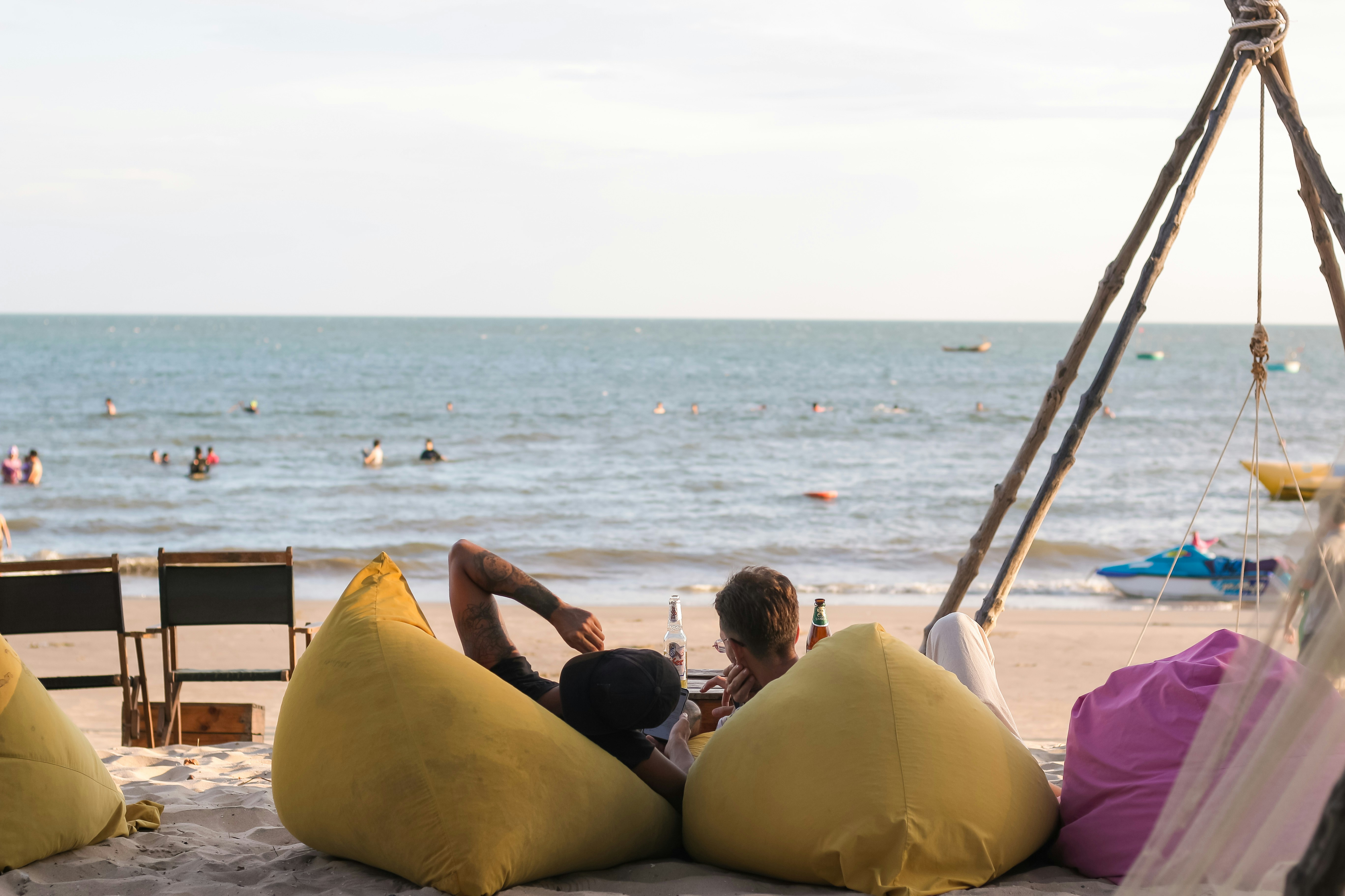 8 Best Beach Resorts for Couples Seeking Relaxation