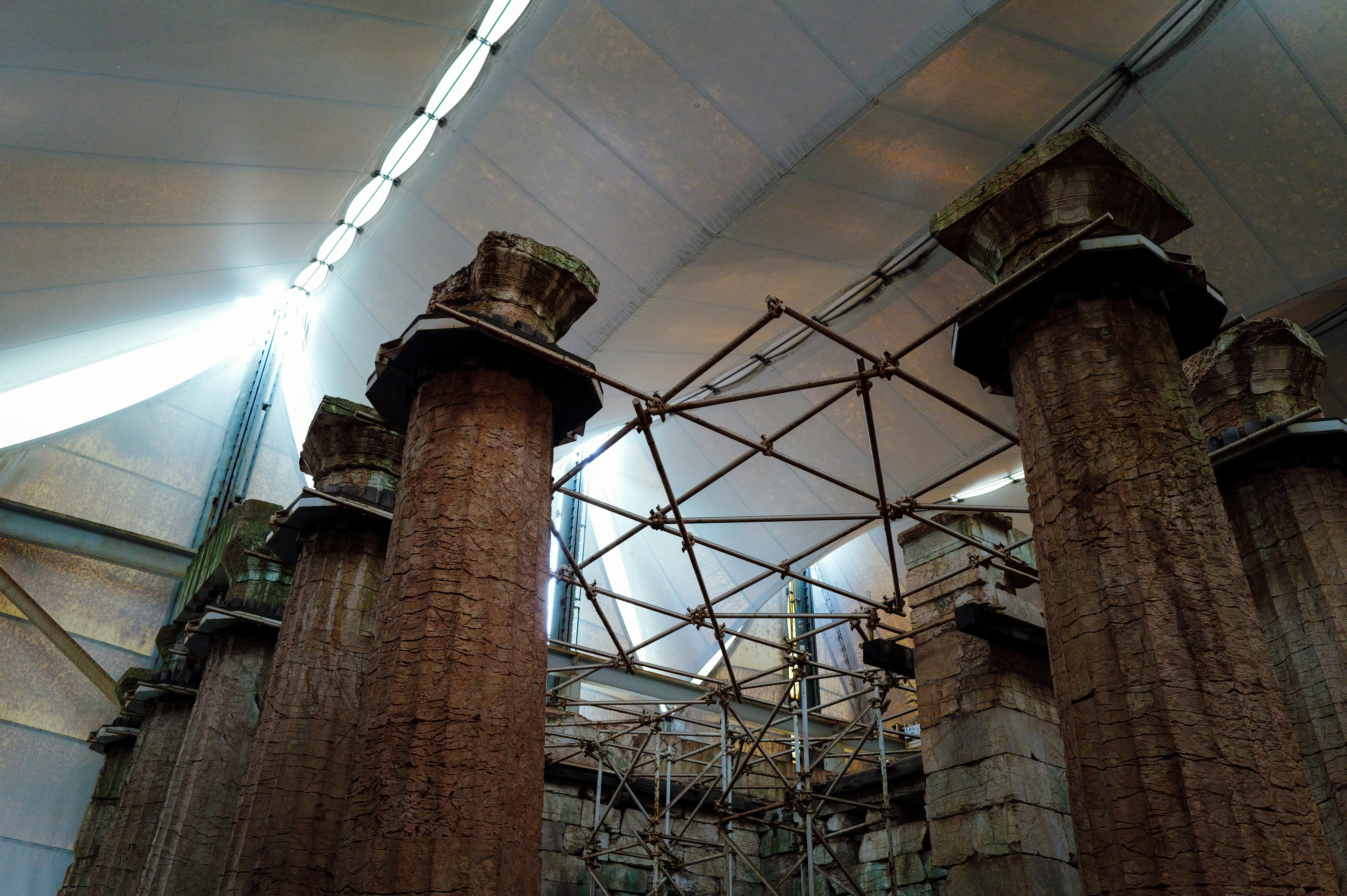 Photo by adrienolichon