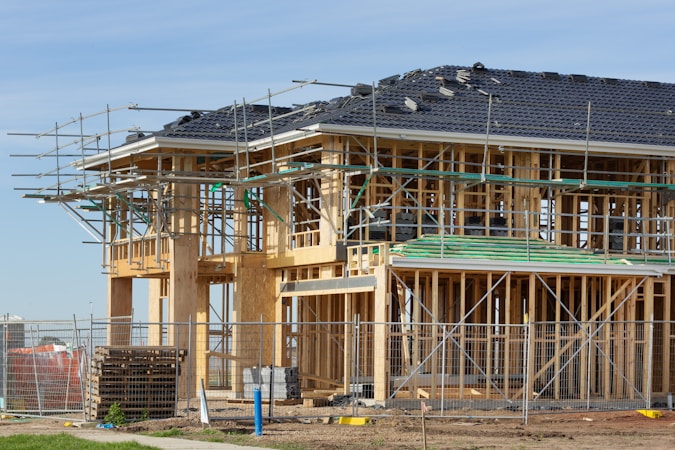 US New Home Sales Fall, Vegas Permits Down 25% | Ryan Rose