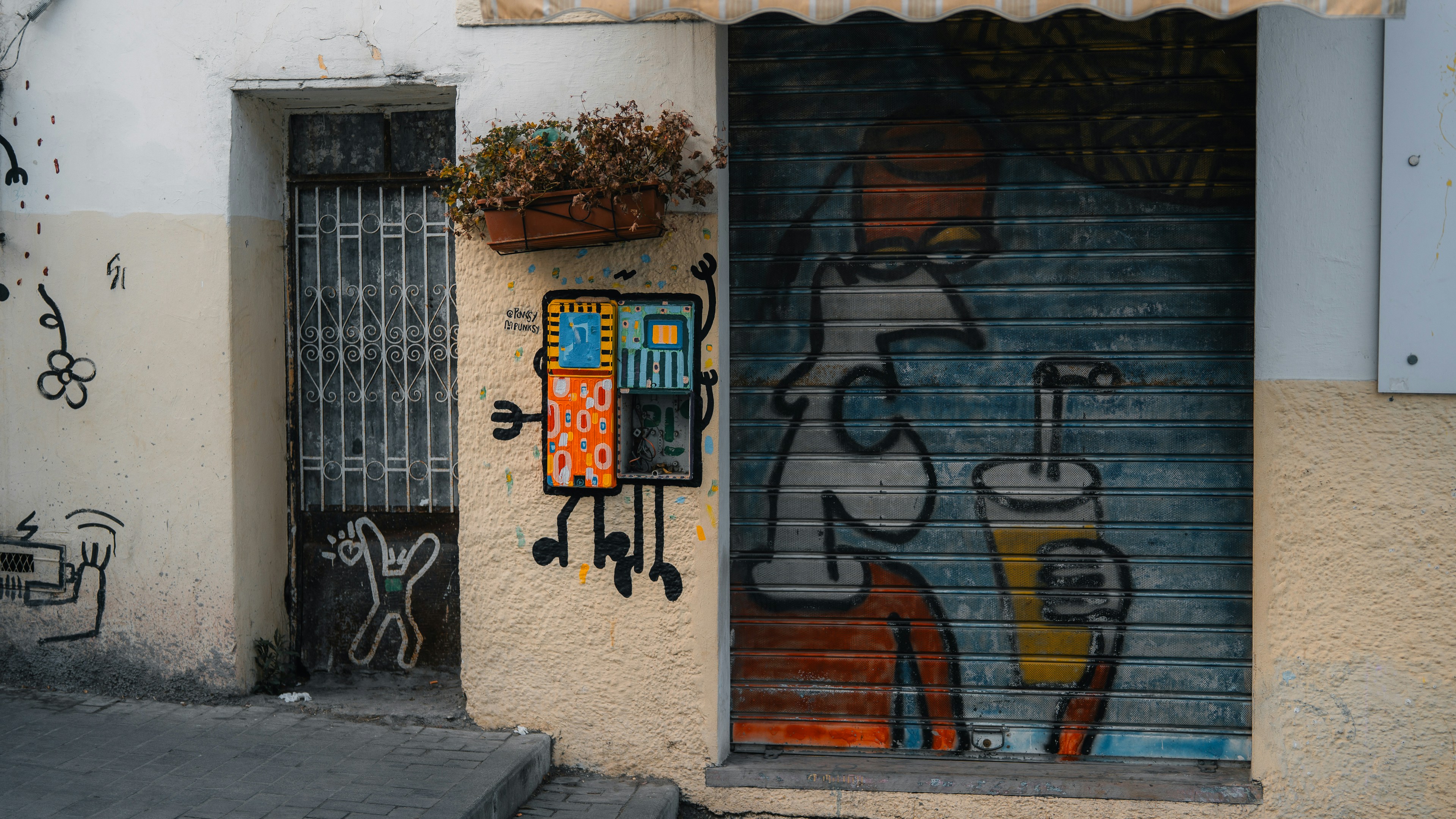 Photo by theemanofoth