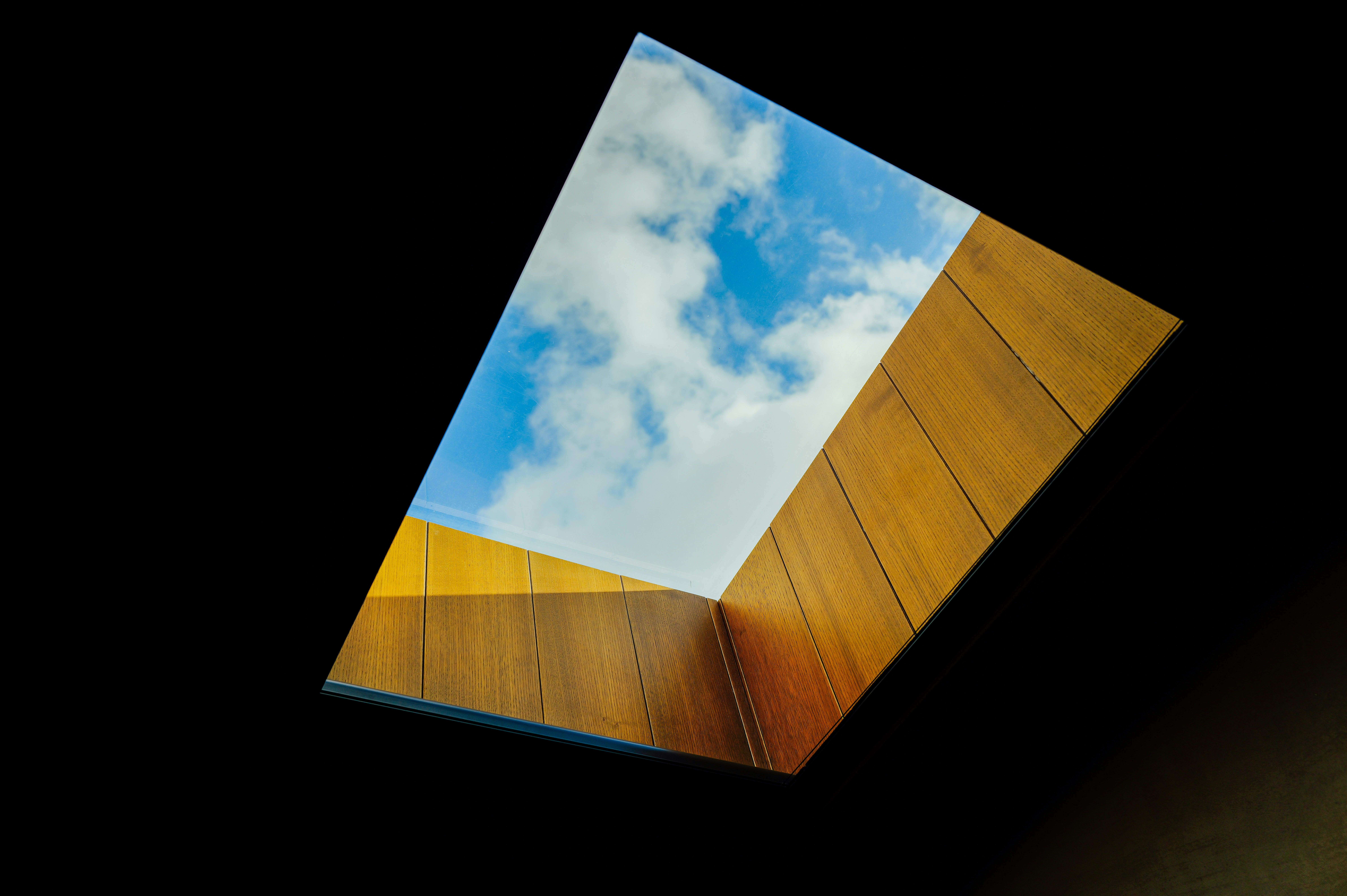 Photo by adrienolichon