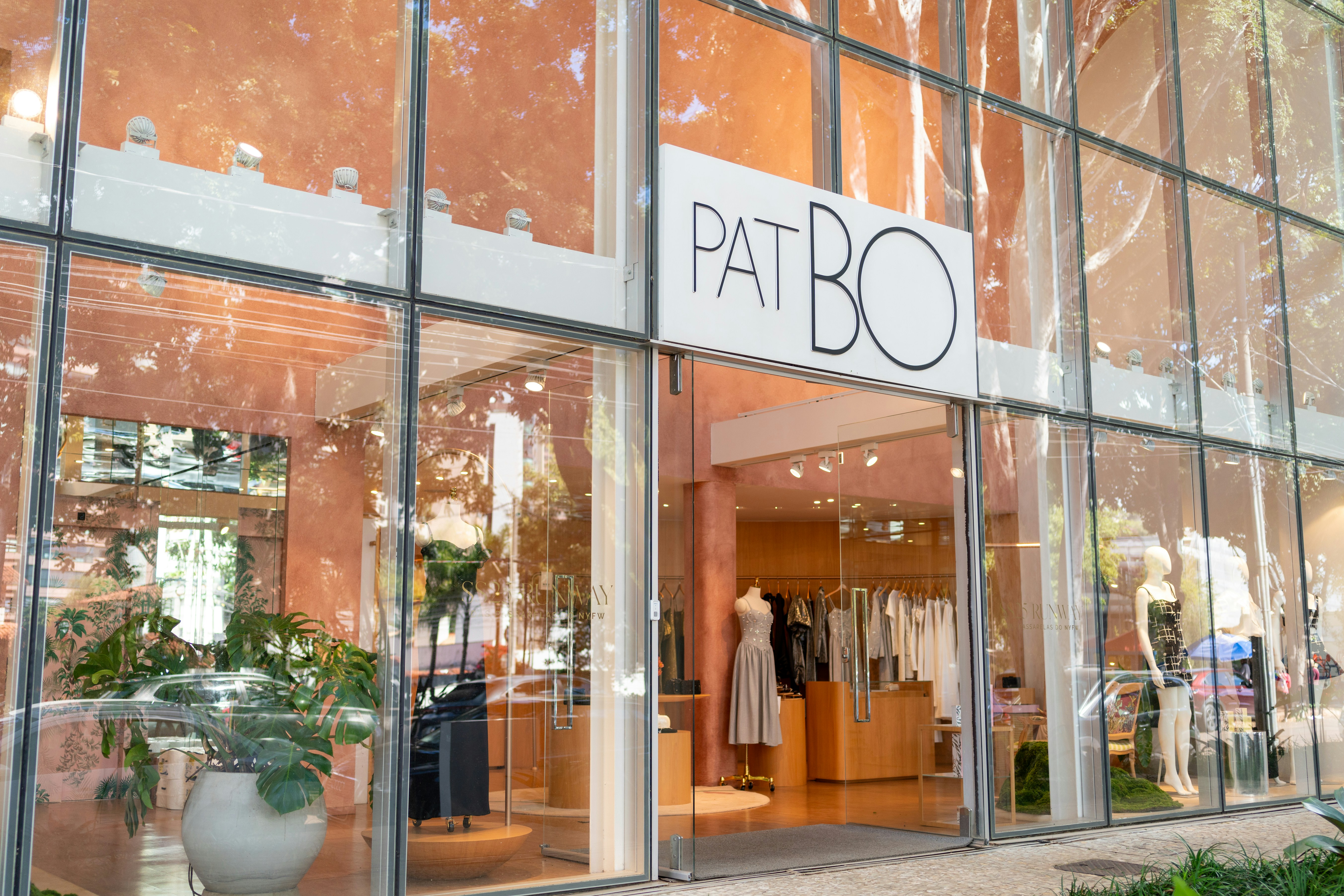 Top 100 Expertos en n8n para negocios en Paterna