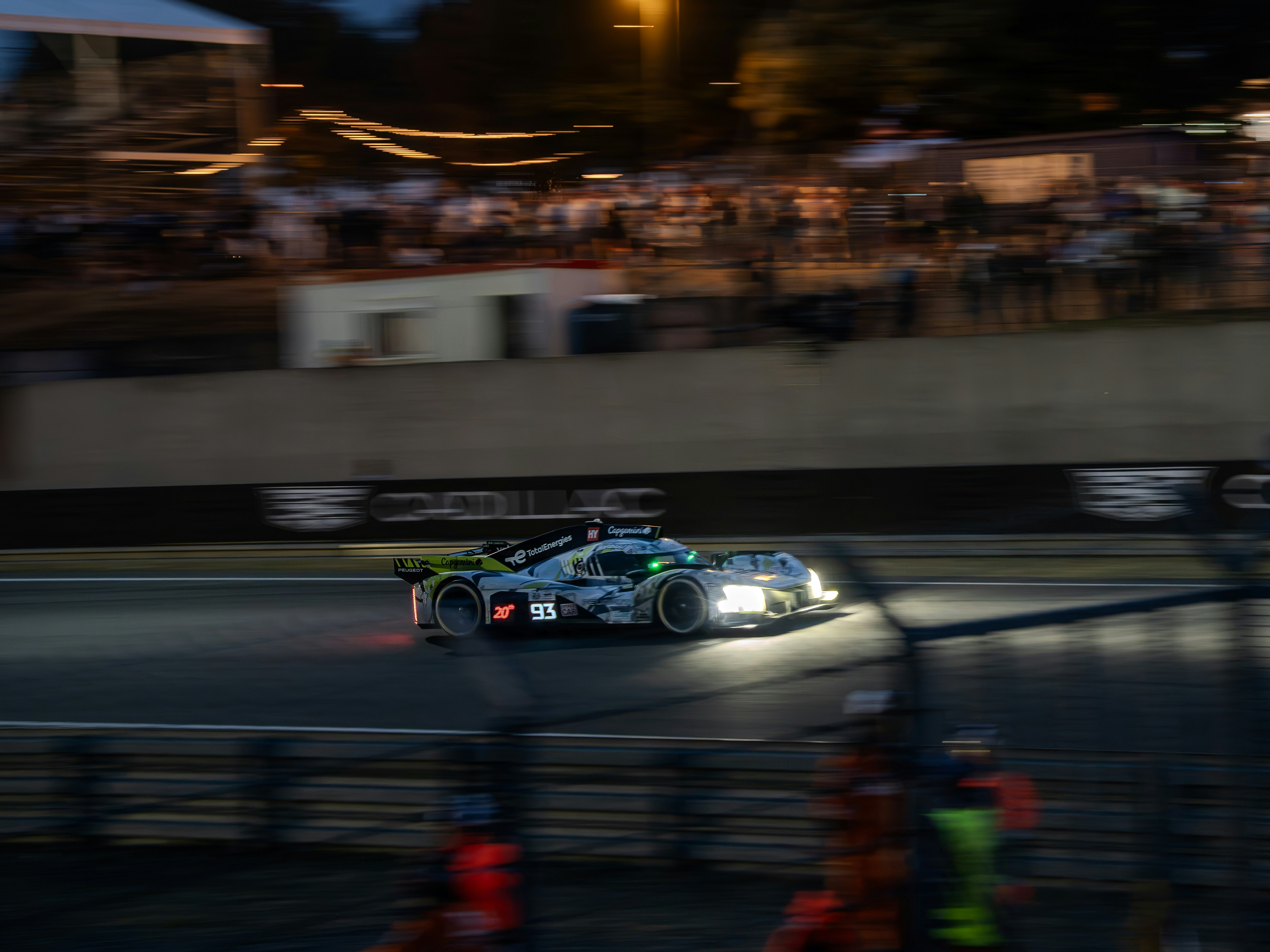 Le Mans race night, wallpaper, Le Mans Prototype (LMP1): A Deep Dive into Racing History 4