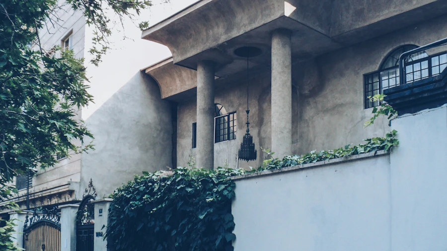 Casa moderna com pilares de concreto
