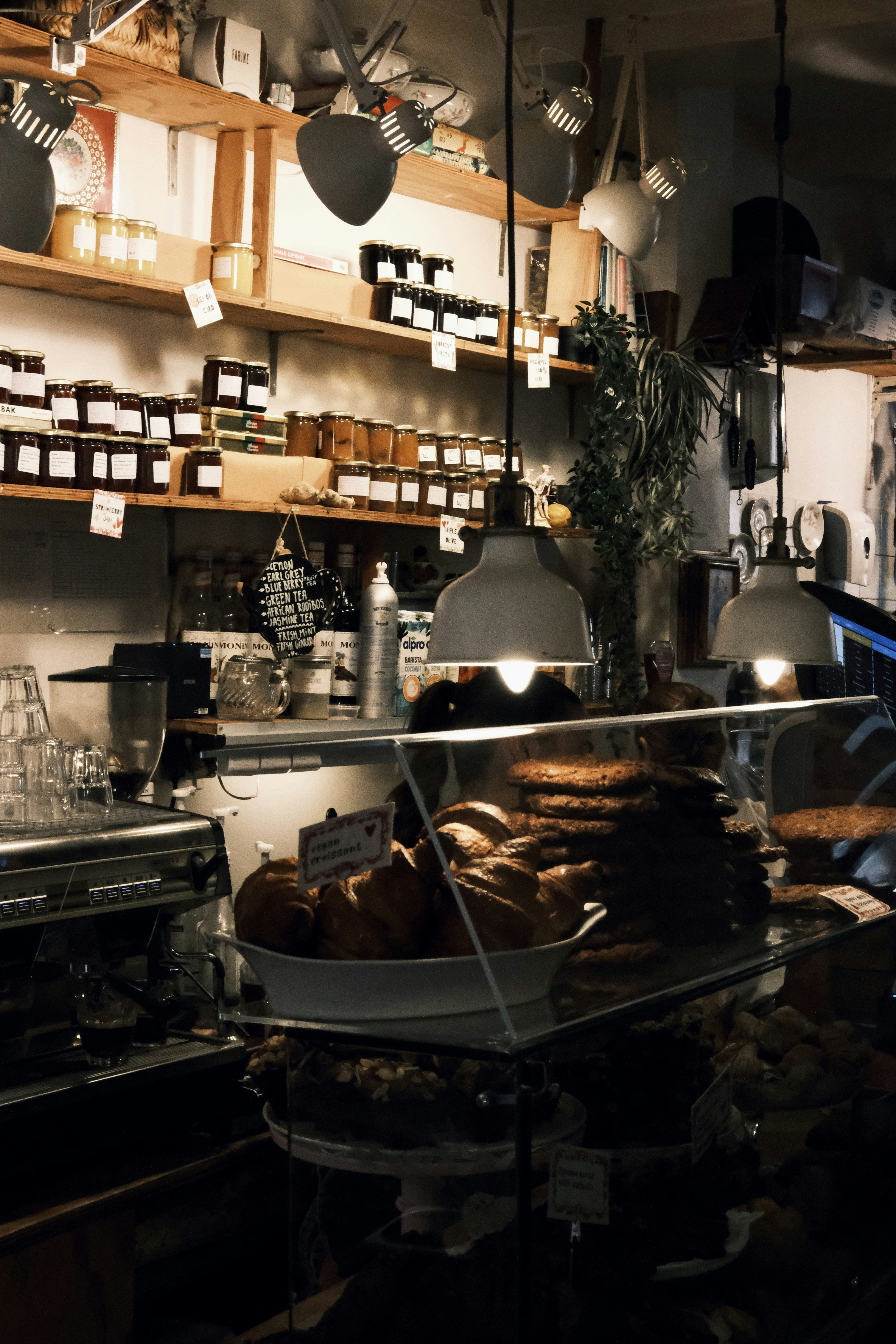 Aura02 coffee интерьер