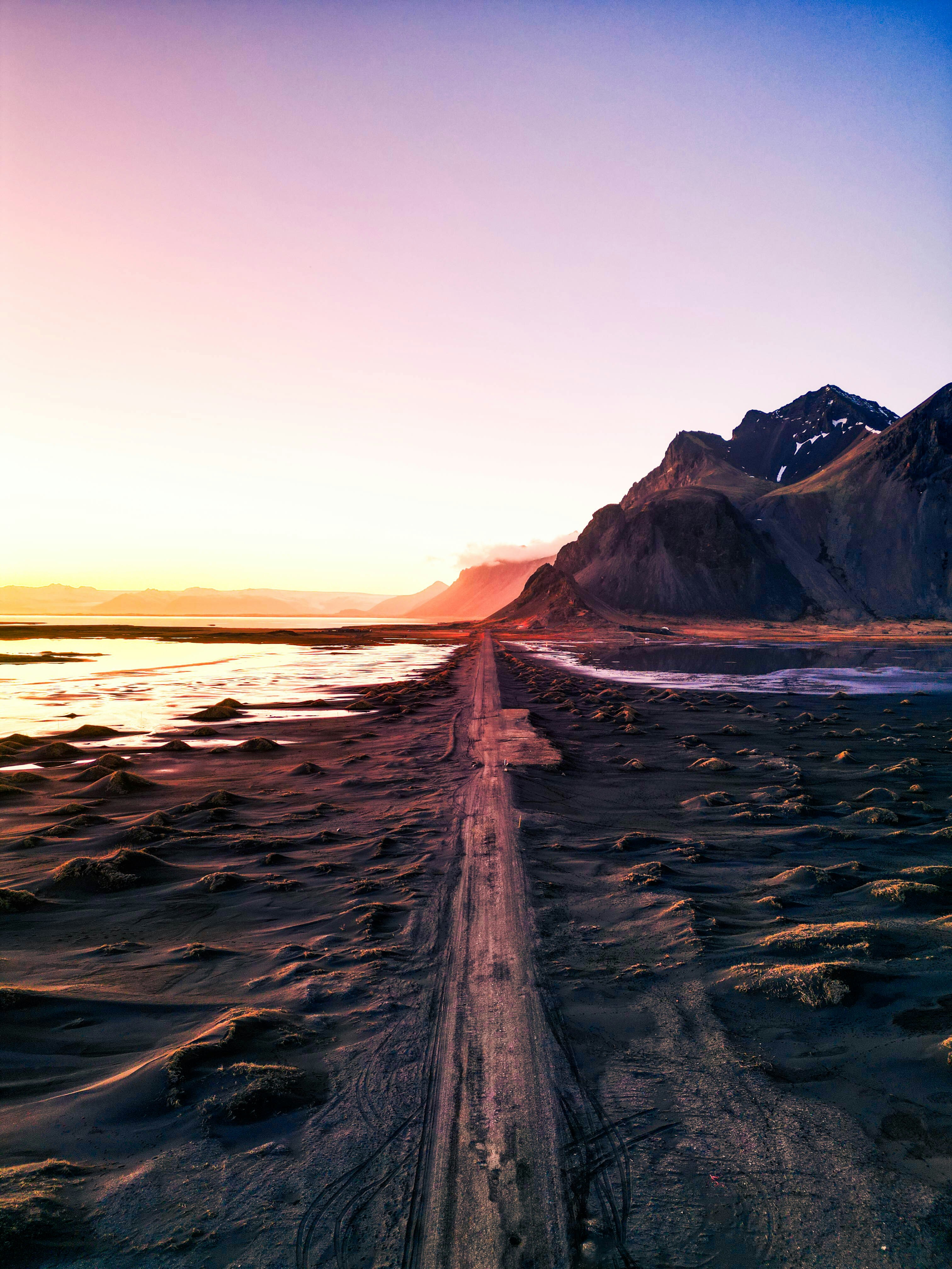 Photo by jonasdegener