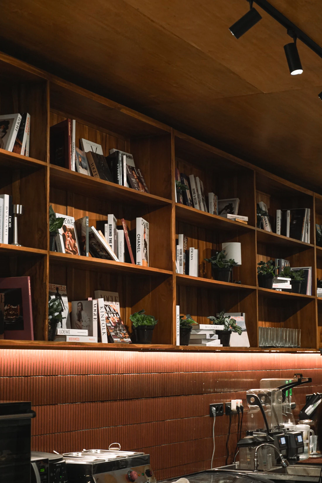 Project Management — a considered, orchestrated interior