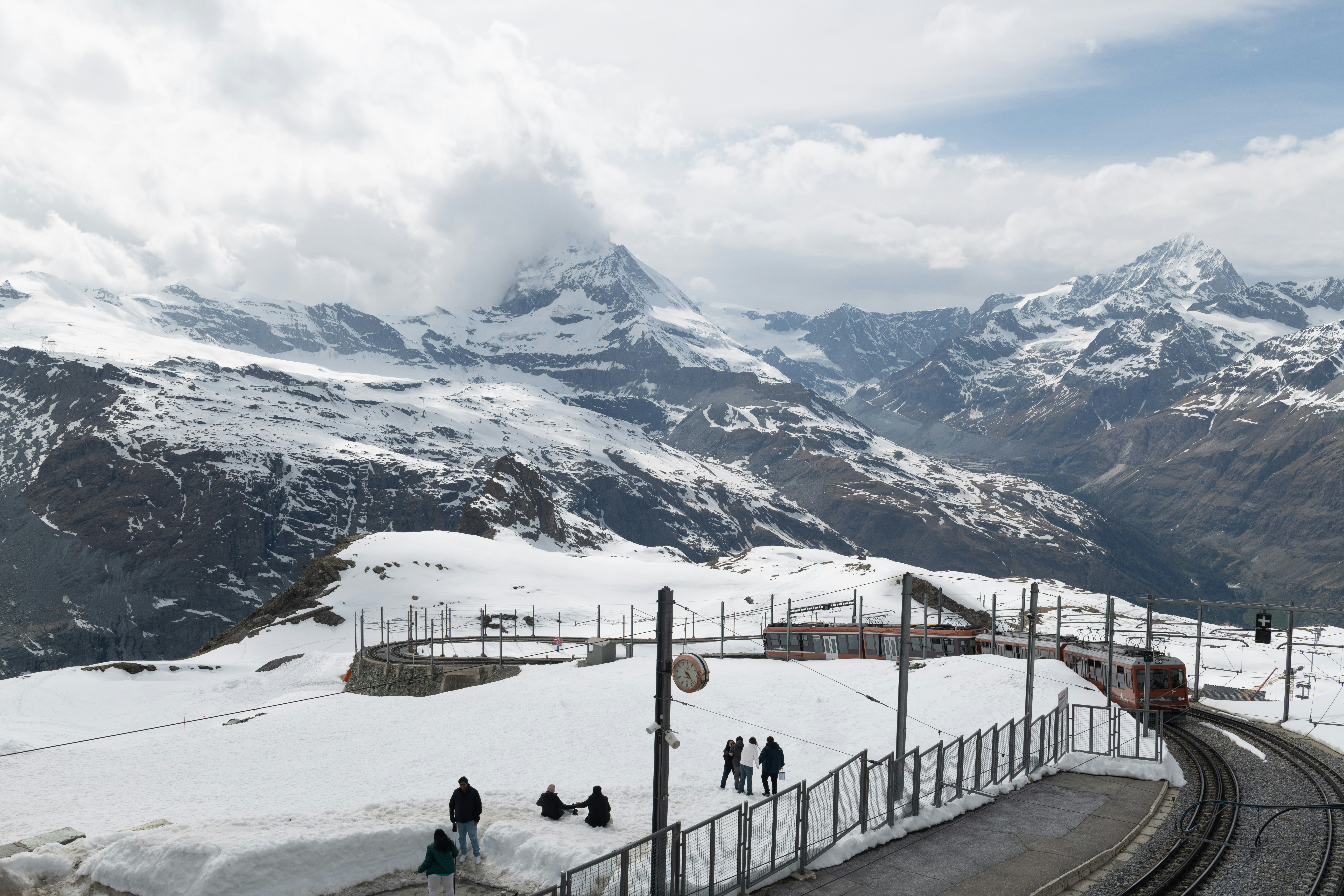 Photo by sriniunsplash