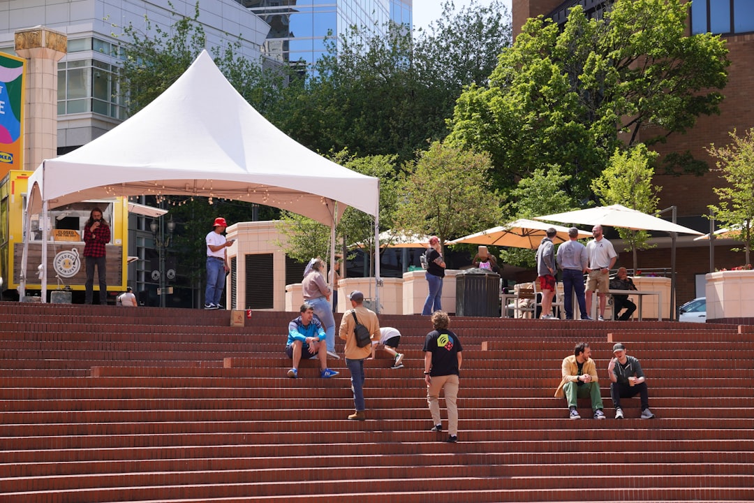Plaza ve Sanayi Alanlarında Yemek Yönetimi